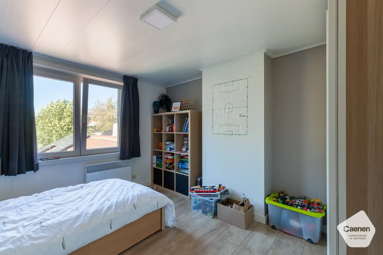 Instapklare half-open woning in het rustige en groene dorp Hertsberge met 3 slaapkamers , carport en zonnige tuin! foto 11