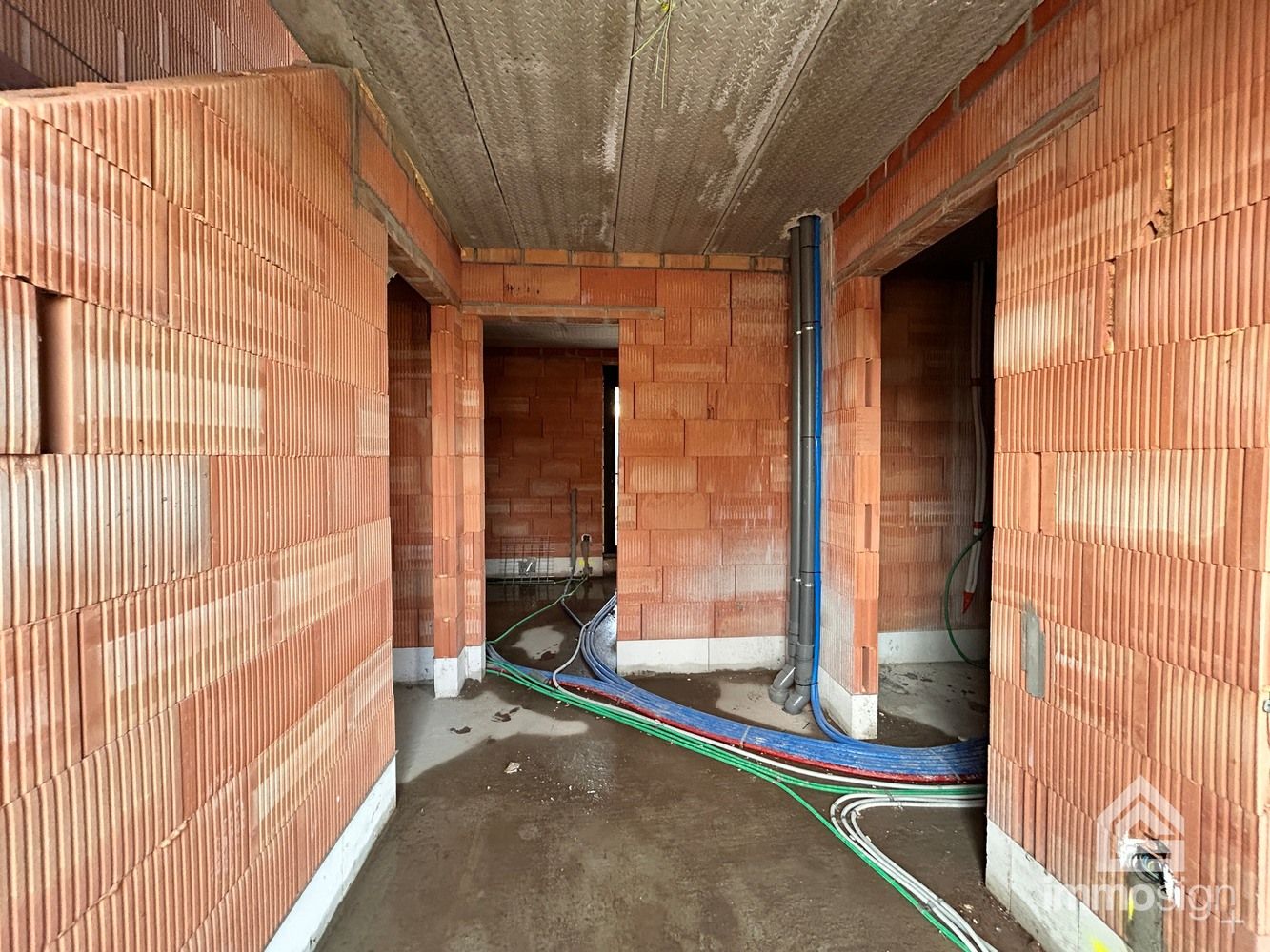 Afgewerkte nieuwbouwwoning in het centrum van Hamont! foto 6