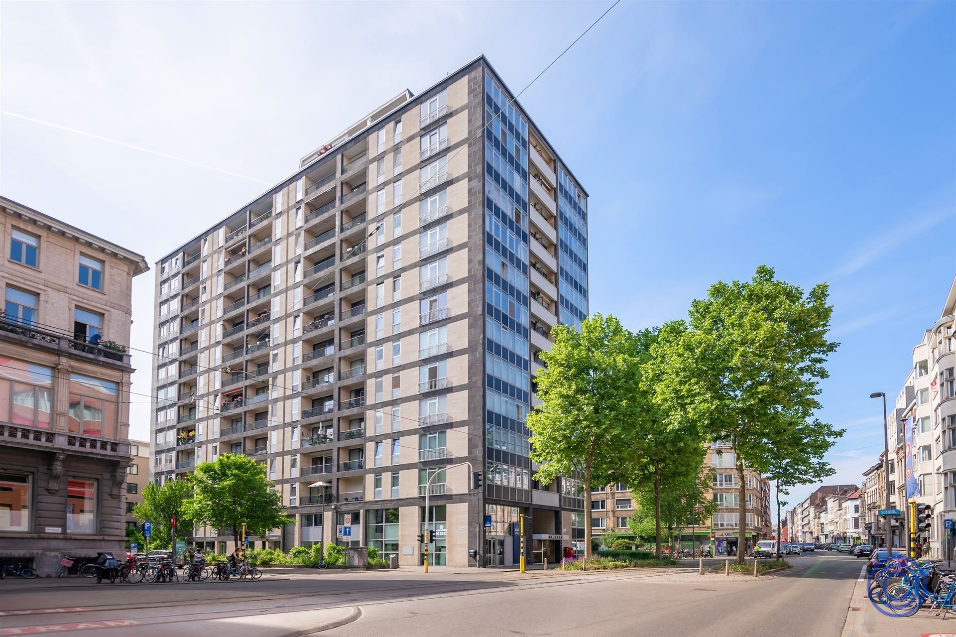 Ruim 3-slpk appartement ca. 138m² + 2 terrassen met prachtig uitzicht foto 17