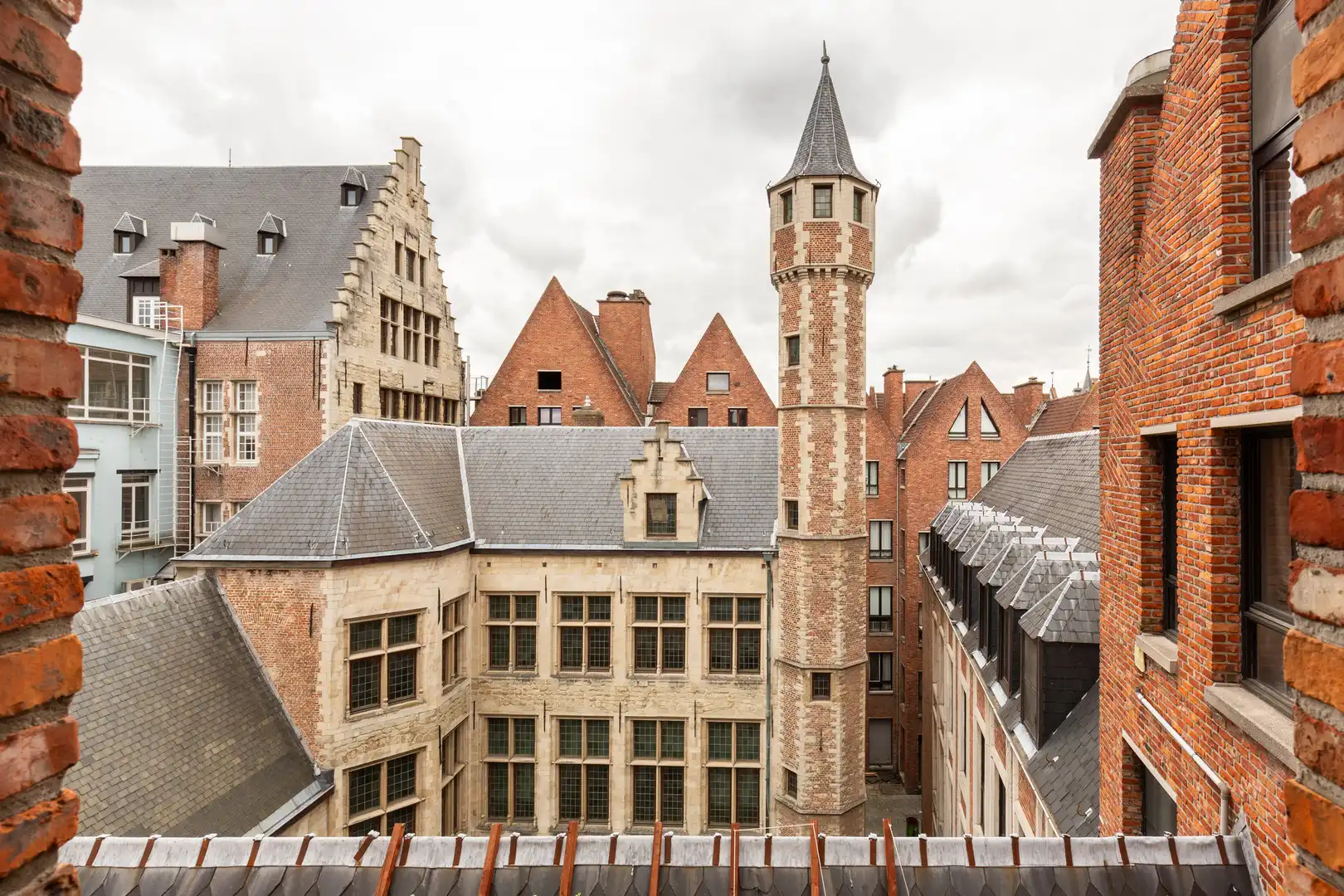Wonen in hartje van historisch Antwerpen foto 9