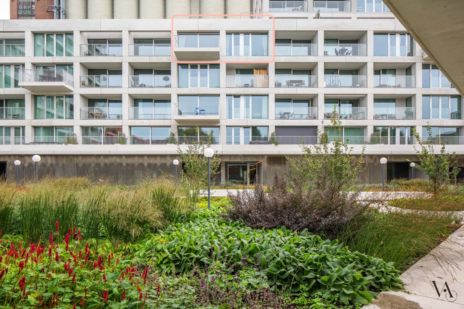 Nieuwbouw appartement met 2 slaapkamers en terras foto 1