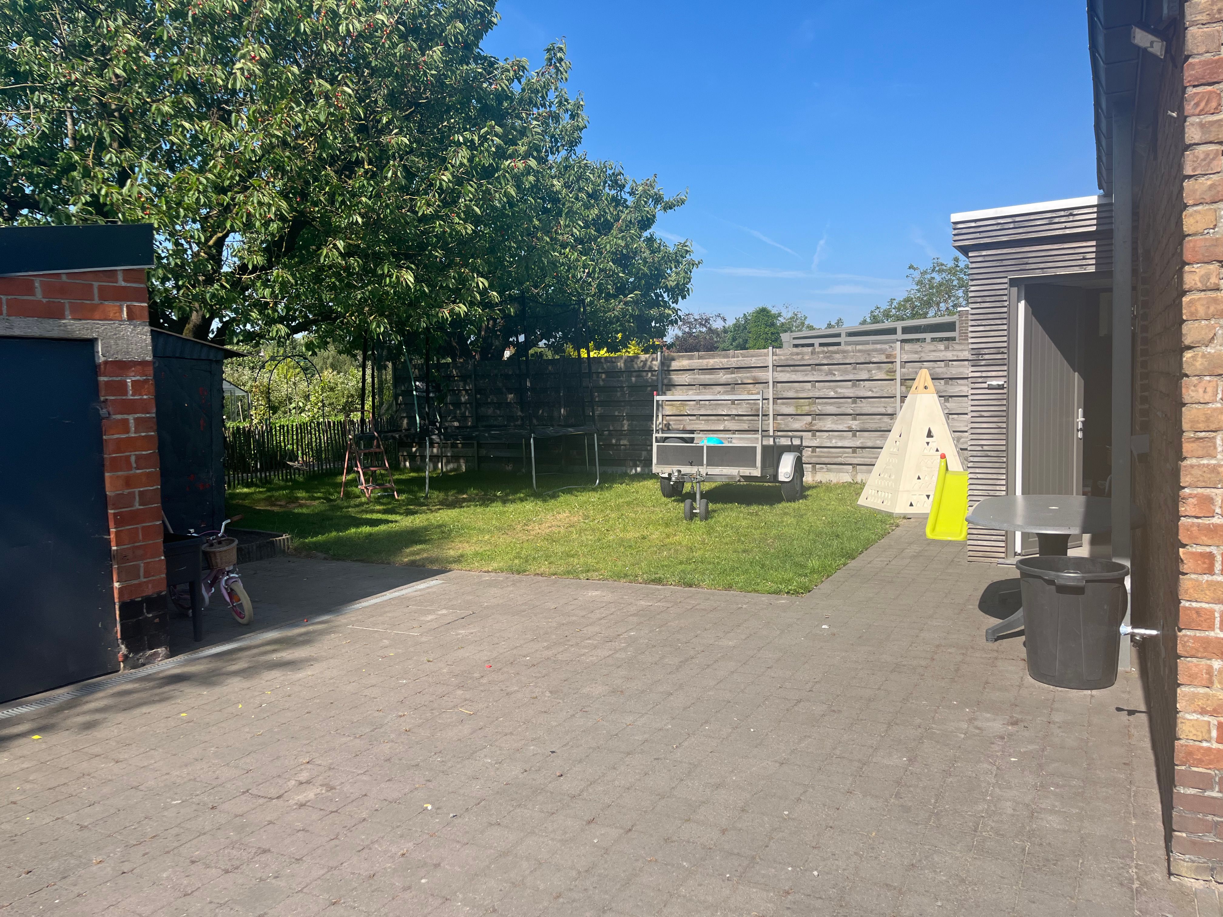 Landelijk gelegen woning met tuin en garage foto 9