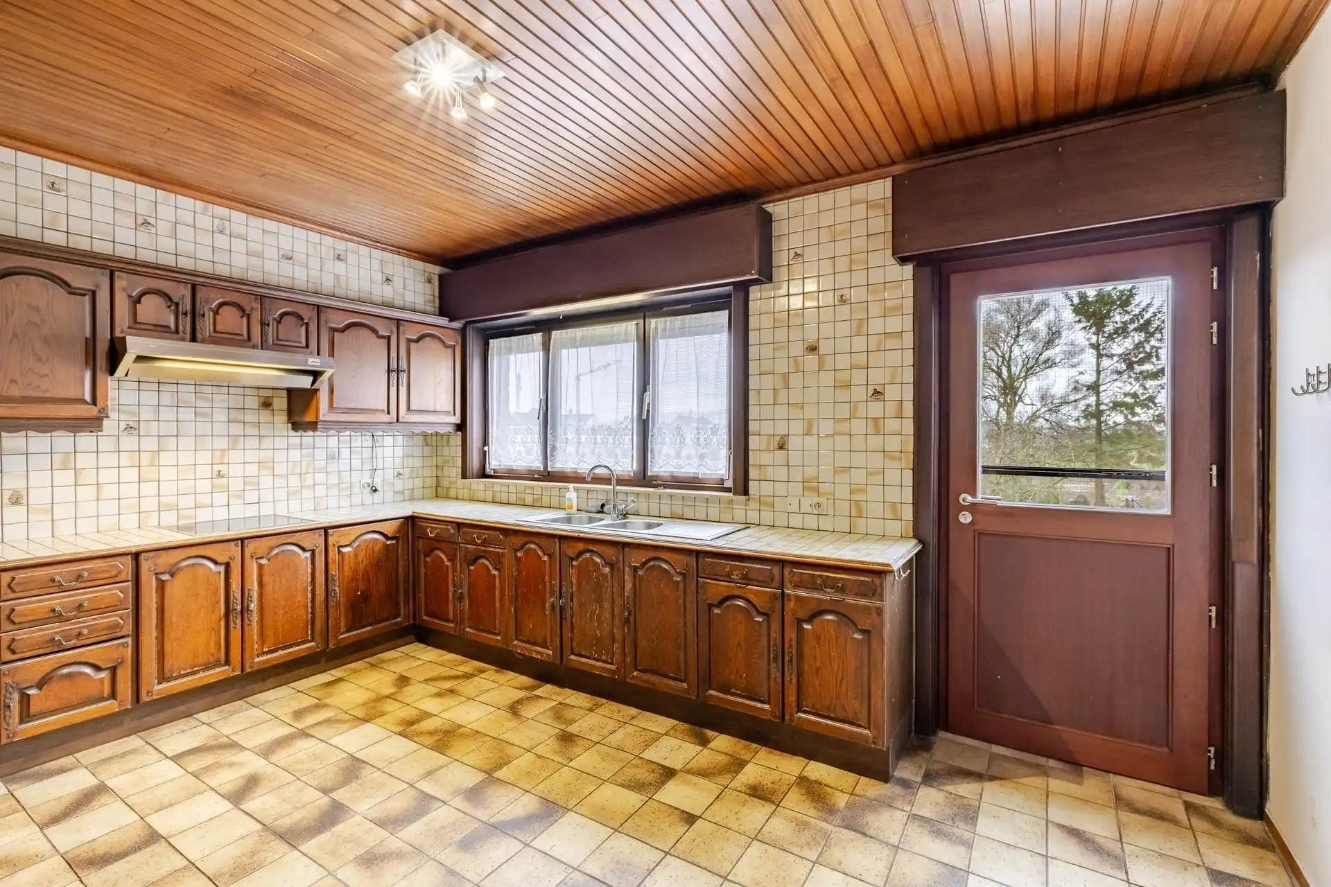 Interessante belle-étage woning in Wetteren foto 14