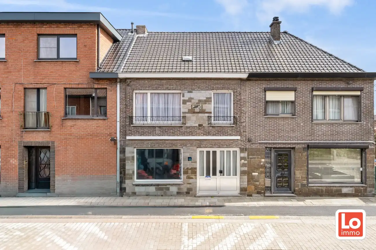 Gesloten woning met gezellige stadstuin op een vlot bereikbare locatie tussen Destelbergen en Gent! foto 2