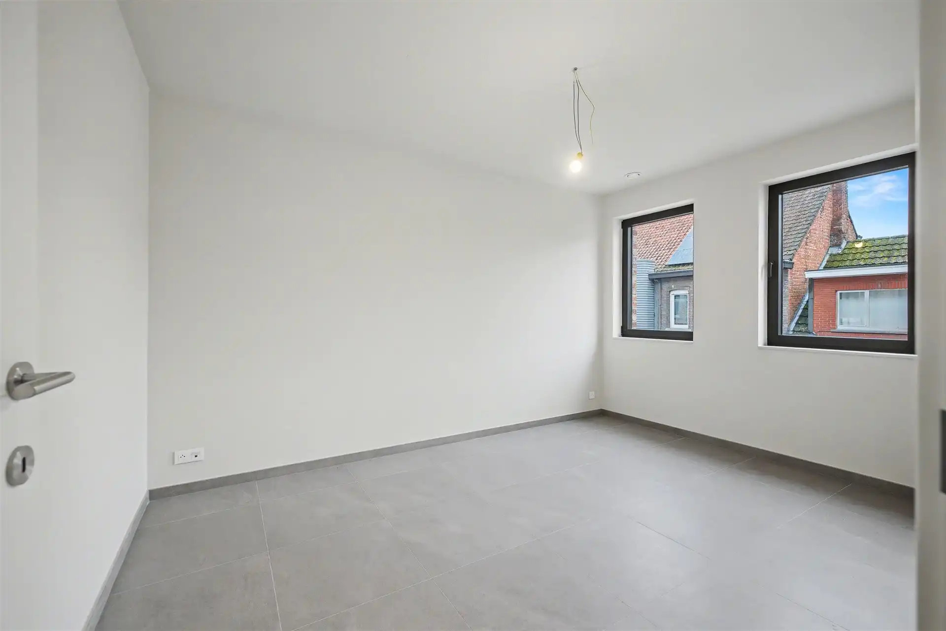 Afgewerkt nieuwbouwappartement met 1 slaapkamer en garage (67m²) foto 12