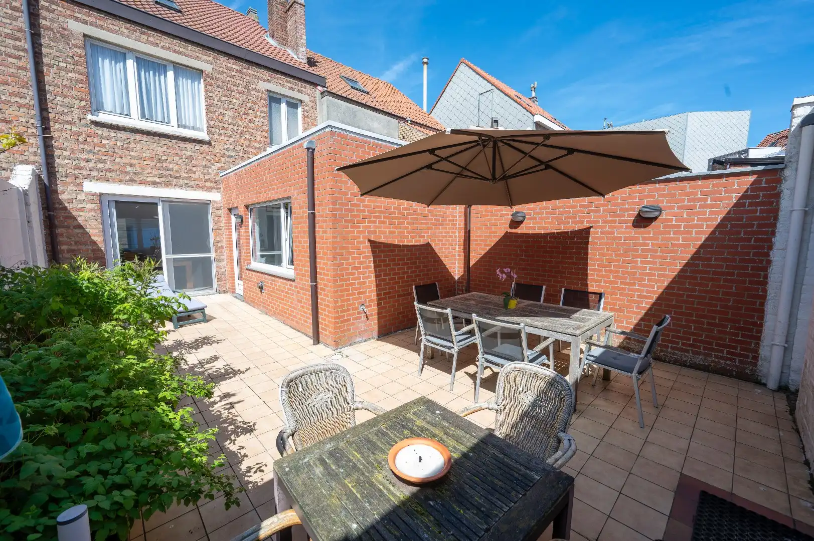 KNAPPE GEZINSWONING MET 4 SLAAPKAMERS NABIJ STRAND BREDENE  foto 6