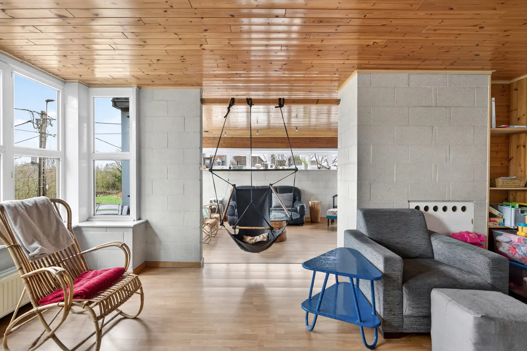 Ruime bel-étage met 4 slaapkamers en groen uitzicht foto 11