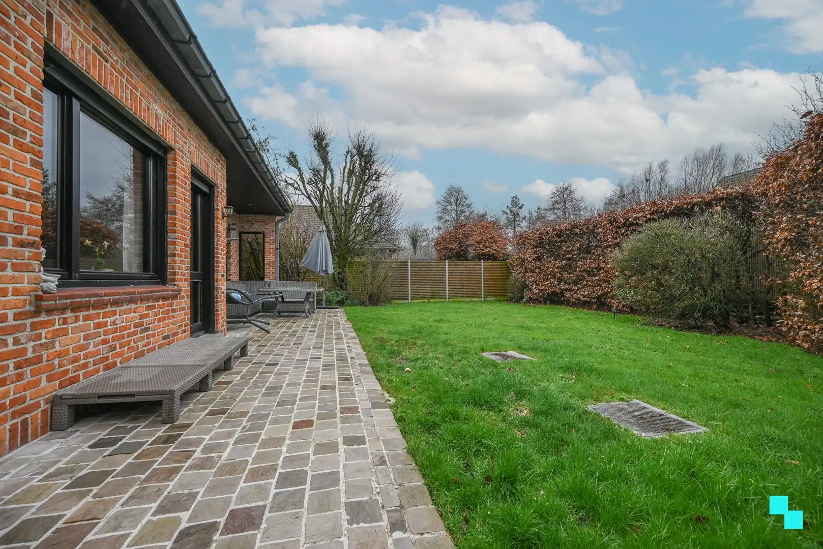 Ruime gezinswoning in doodlopende straat te Izegem foto 15