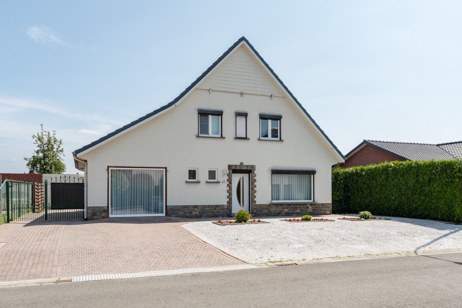 ()=>{if(producerUpdateValueVersion(node),producerAccessed(node),node.value===ERRORED)throw node.error;return node.value} Eendrachtstraat 17 - 3920 Lommel