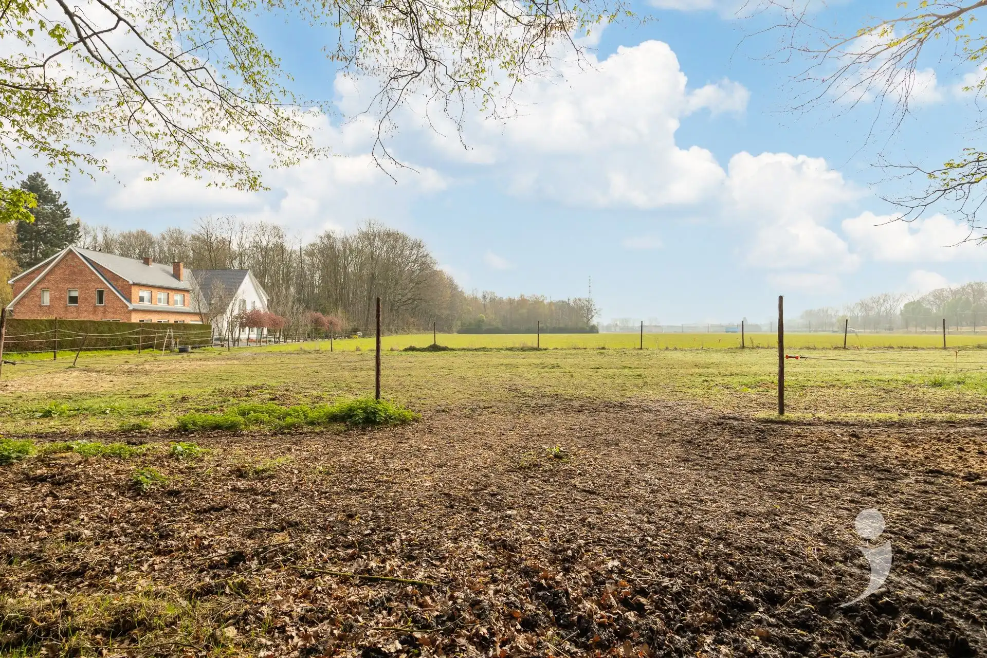 Charmante gezinswoning met uitzonderlijke tuin en weids uitzicht  foto 39