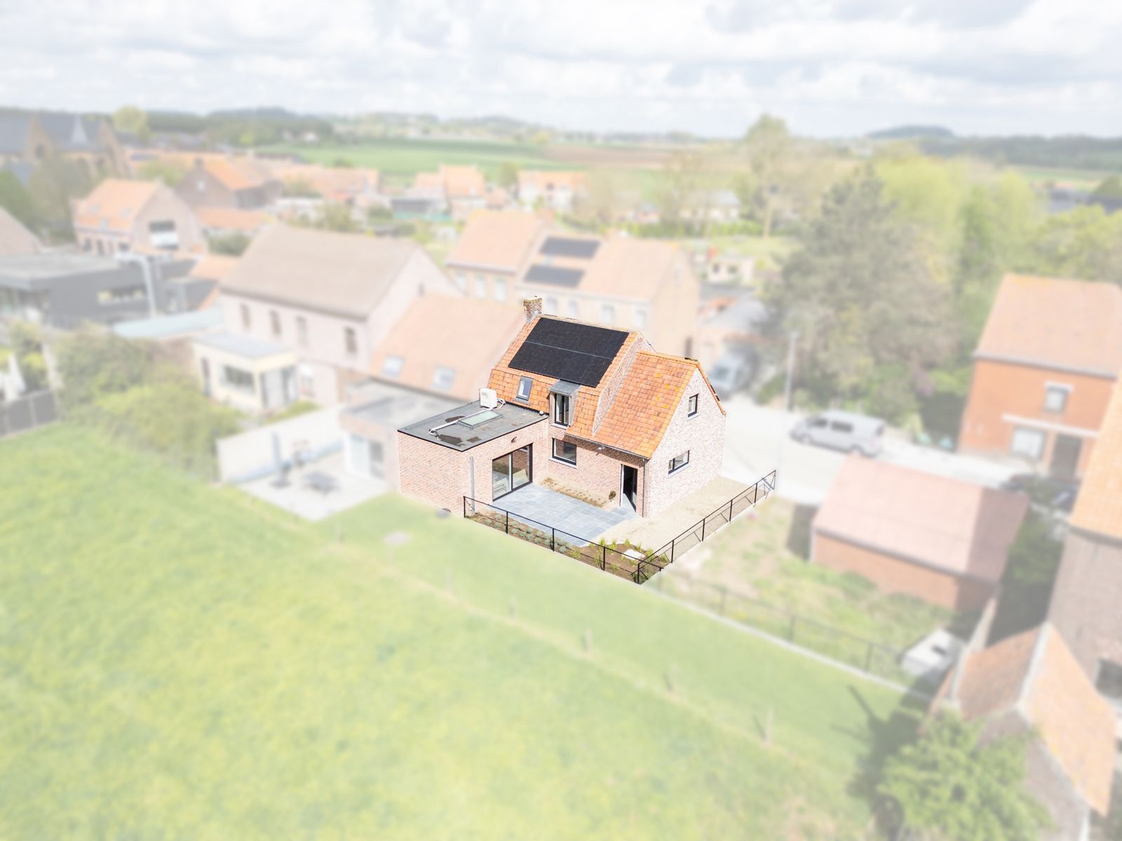 Gerenoveerde woning | 3 slpk | uniek zicht over de velden foto 10