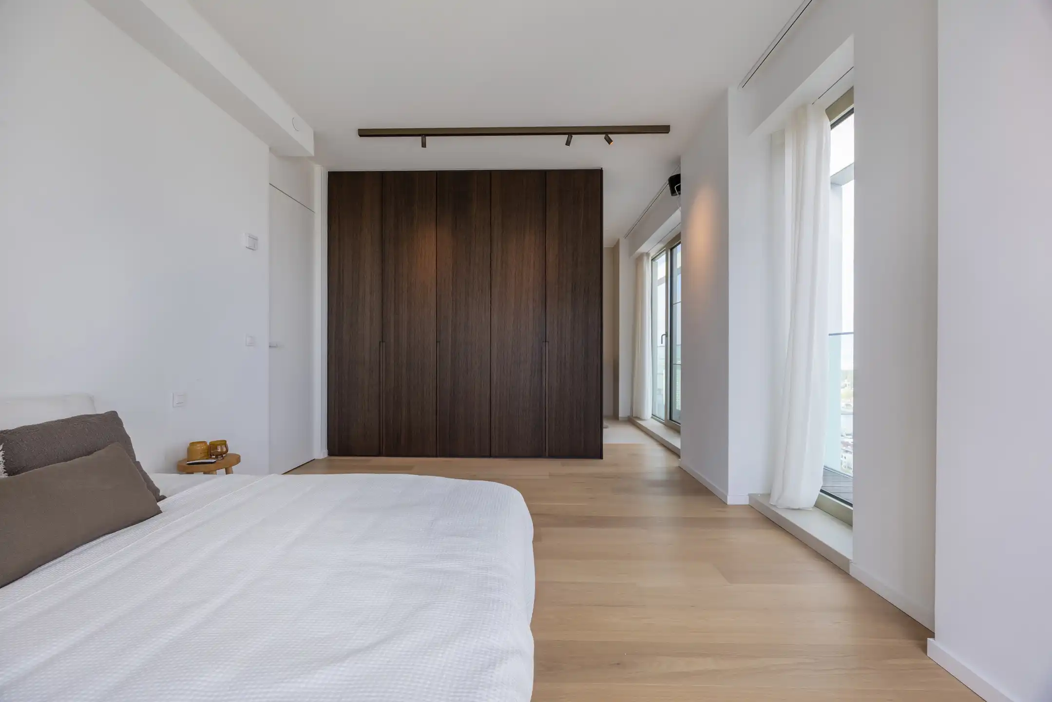 Stijlvol penthouse met panoramisch zicht op stad en haven foto 20