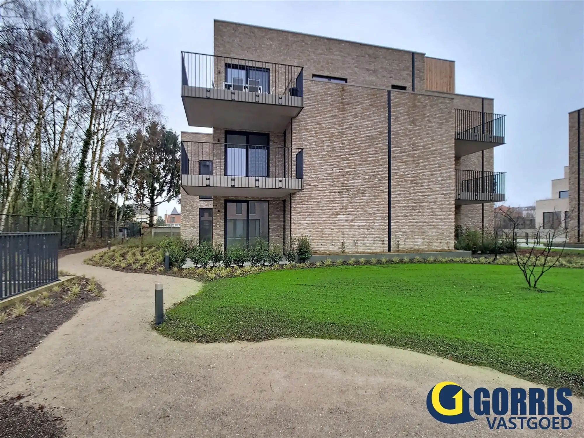 Rustig gelegen gelijkvloers nieuwbouwappartement met 2 slaapkamers. foto 13