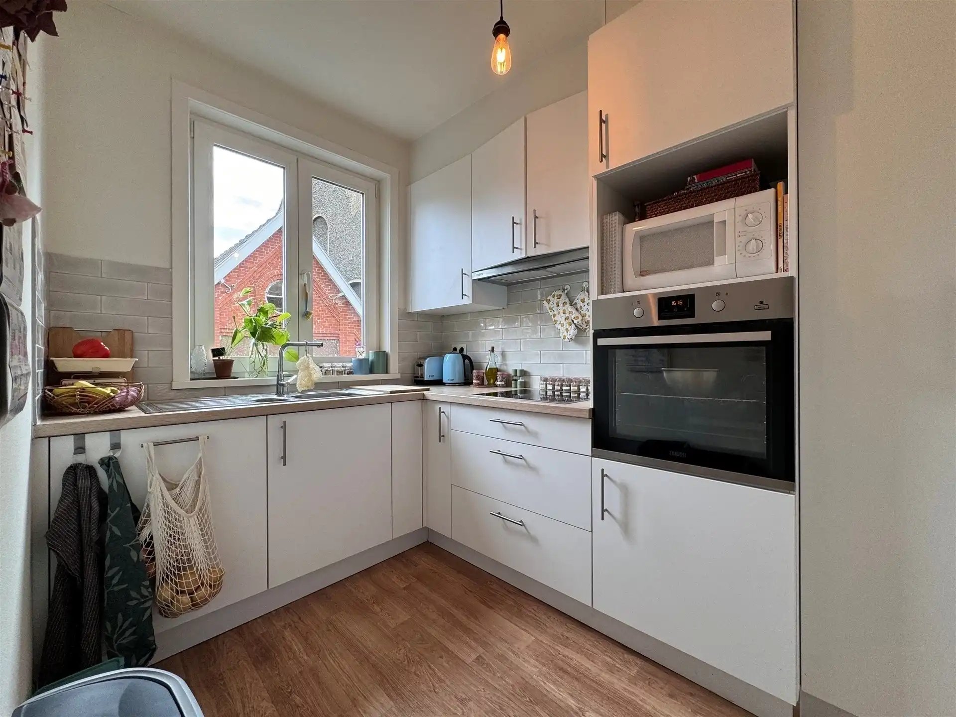 Gezellig appartement met 2 slaapkamers en terras. foto 11