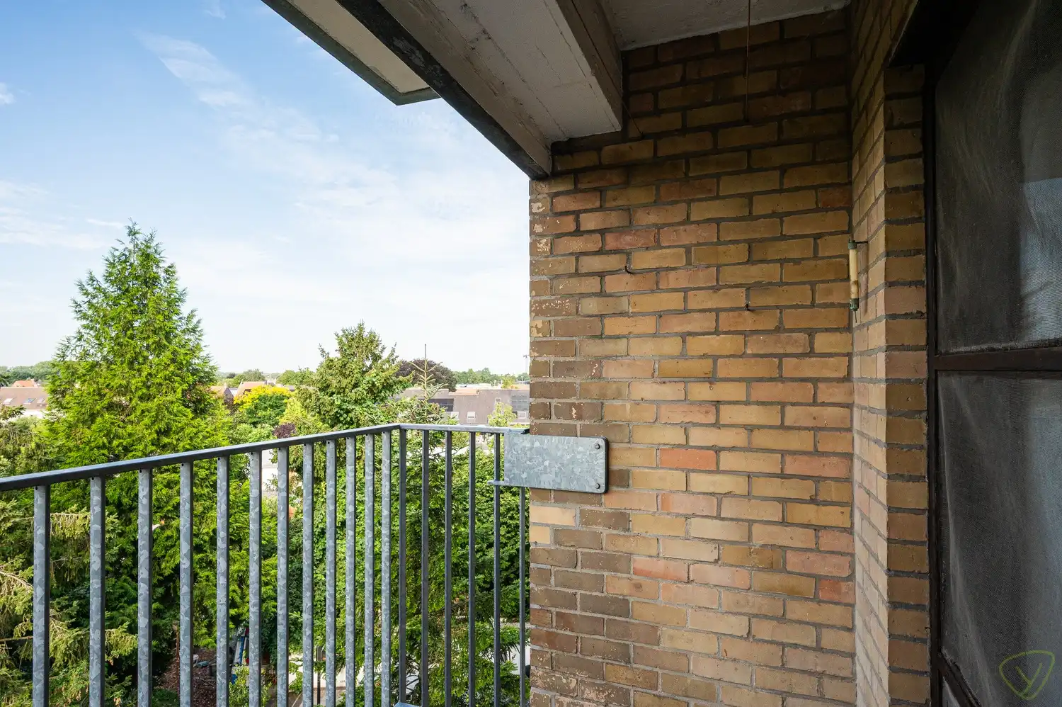 Lichtrijk appartement met twee terrassen en garage-optie in centrum Eeklo foto 15