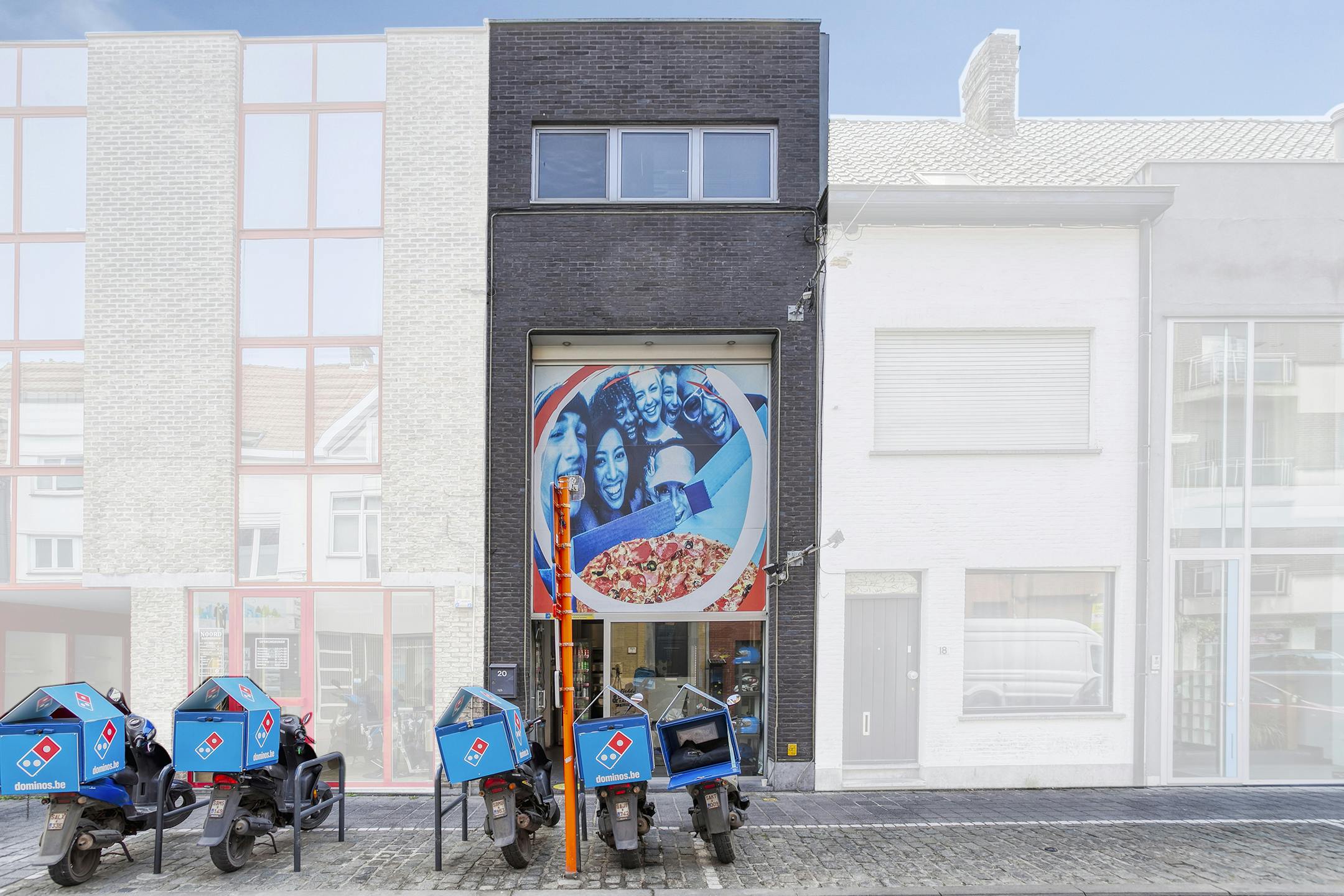Huis met 3 slaapkamers en garage in centrum Roeselare! foto 4
