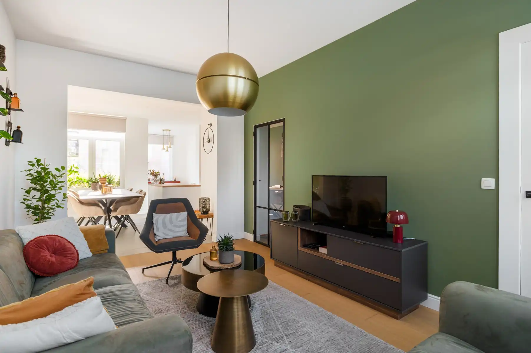 Huis te koop foto {{pictureIndex}}