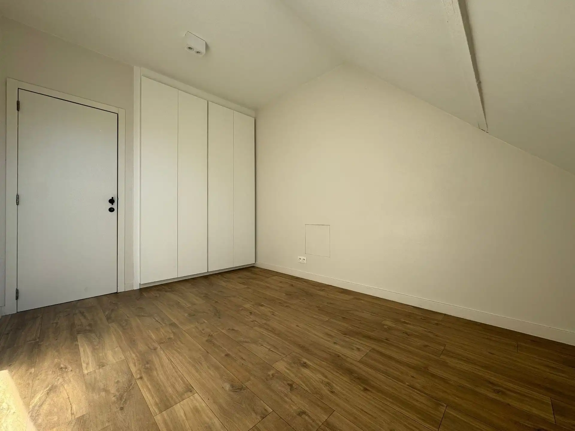 Gerenoveerde bel-etage in het volle stadscentrum foto 13