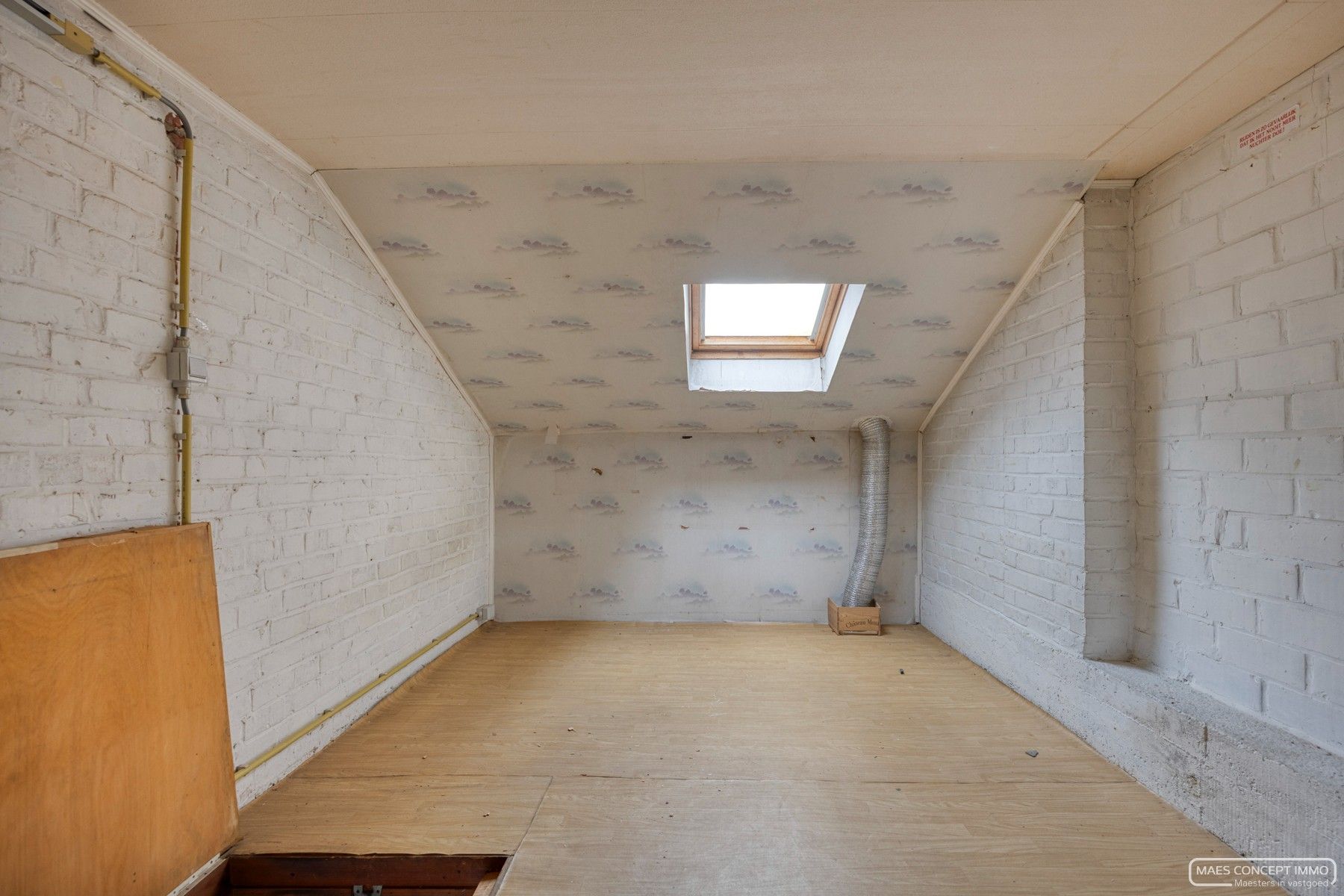 Te renoveren woning te koop te Anzegem met prachtig verzicht foto 13