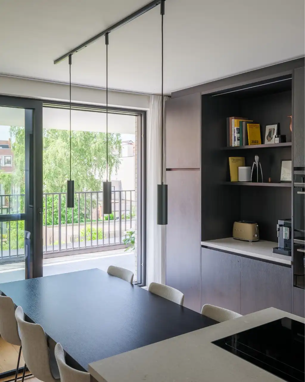 Royaal en hoogwaardig afgewerkt appartement met drie slaapkamers en ruim zonneterras. foto 4