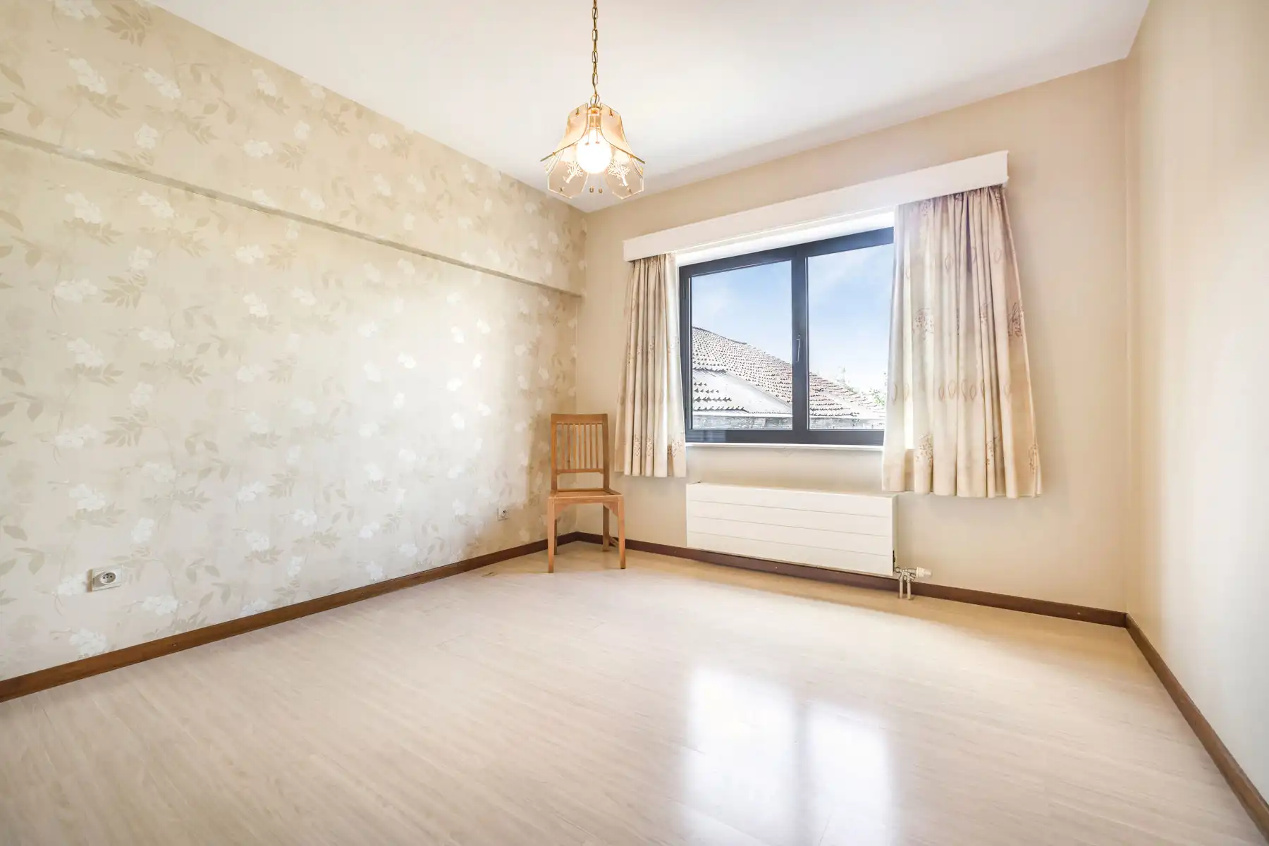 Goed gelegen appartement met 2 slaapkamers en garage foto 8