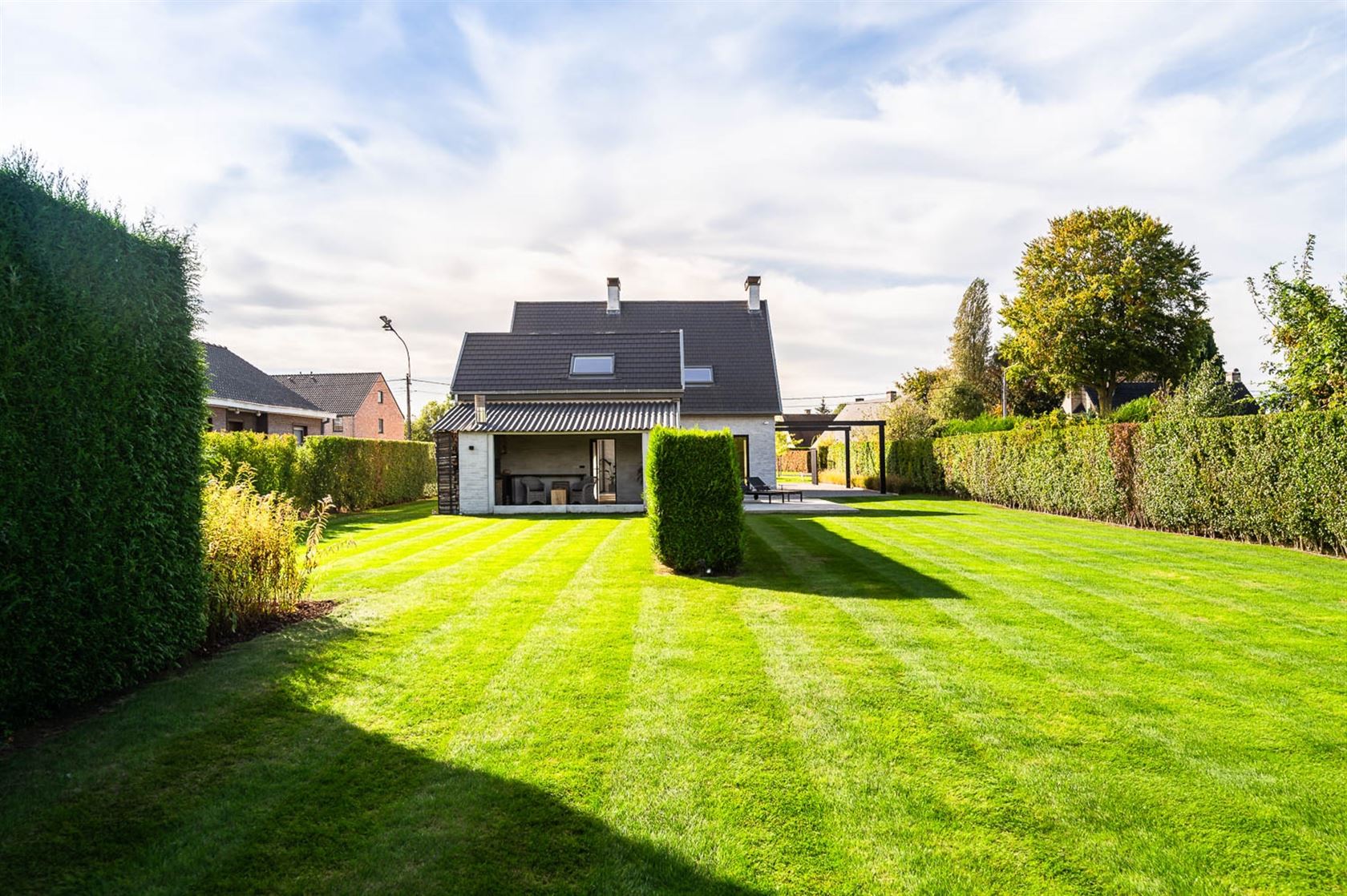 Instapklare villa op een strategische locatie foto 10