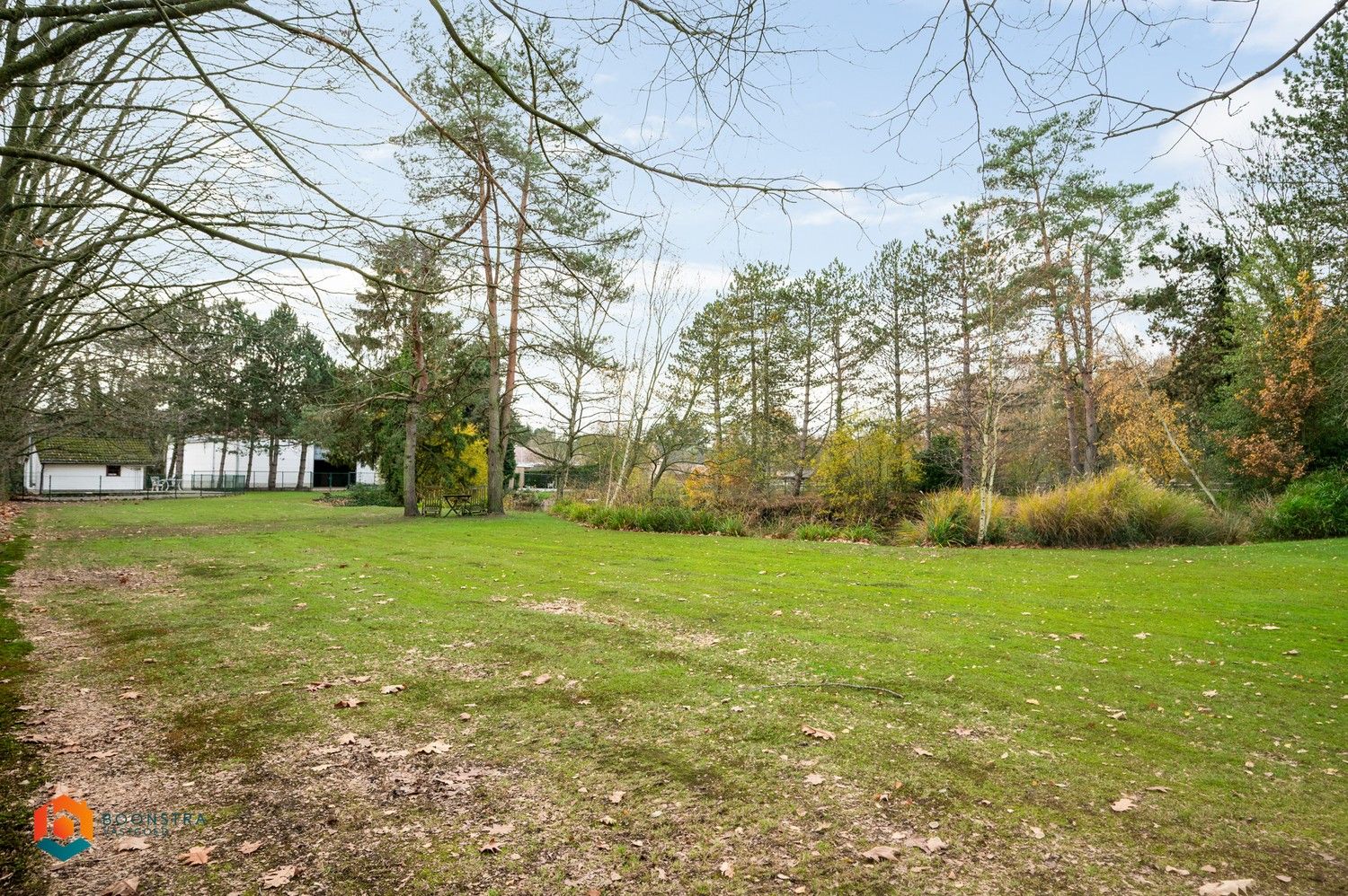 Te renoveren woning met 4 slpkrs en magazijn van 360m² op ruim perceel van 5730m² foto 25