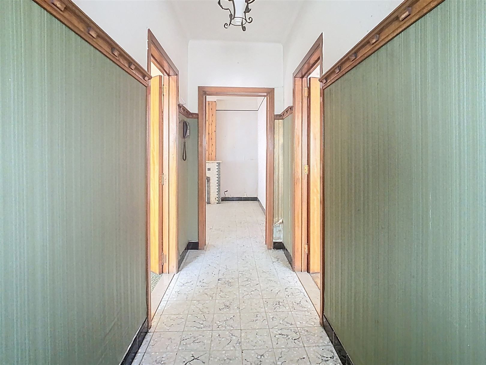 Te renoveren woning met garages, atelier, 12a 57ca foto 9