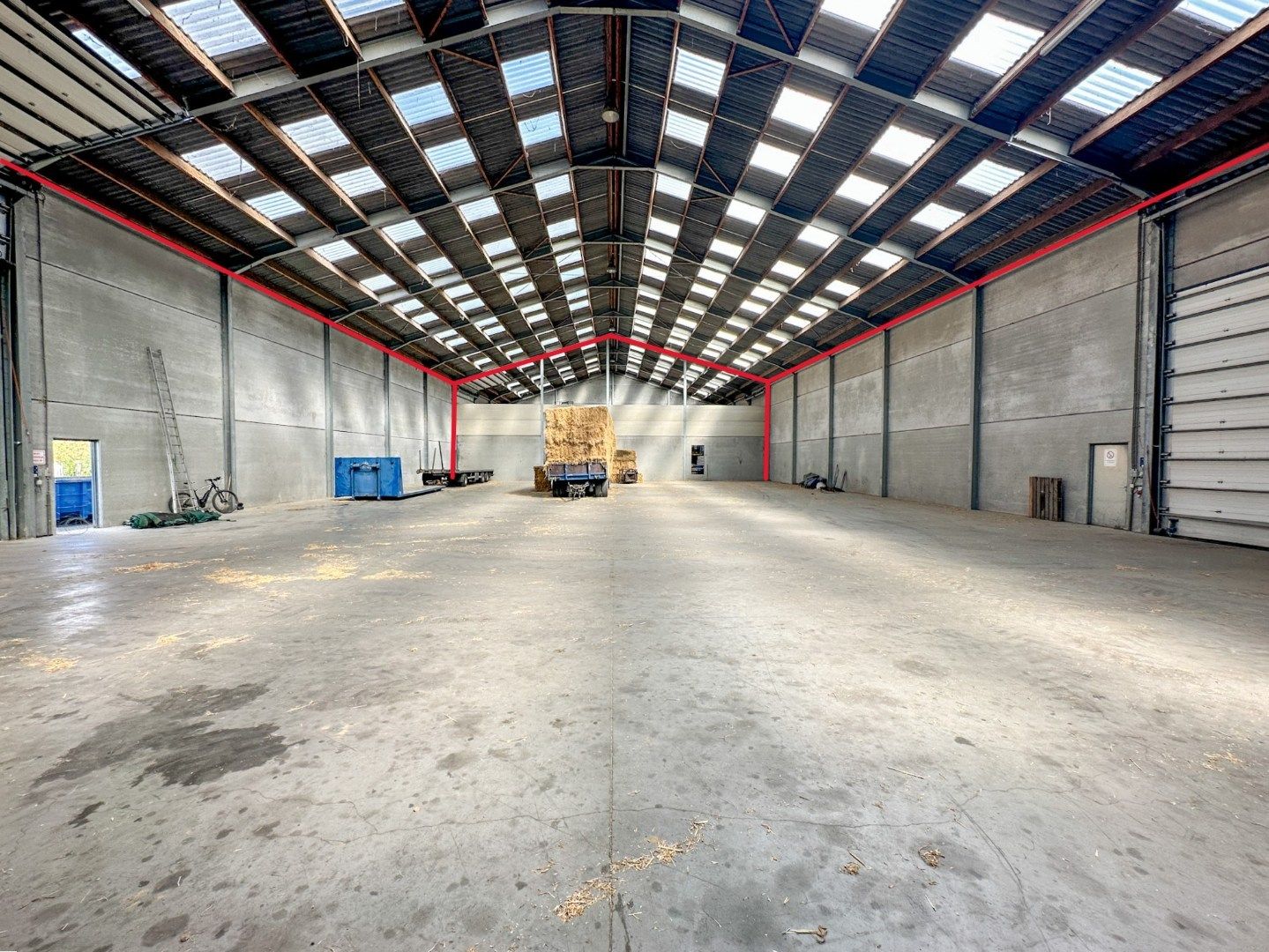 Opslagruimte/loods (1080 m²), Ichtegem foto 8