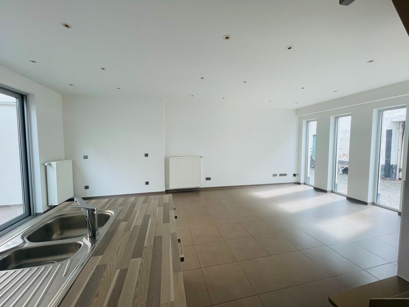 Brugge centrum, Vlakbij 't Zand en de Vestingen , Recent nieuw gebouwde( BJ 2011) ENERGIEZUINIGE woning(  met 2 slaapkamers en zonneterras. foto 15
