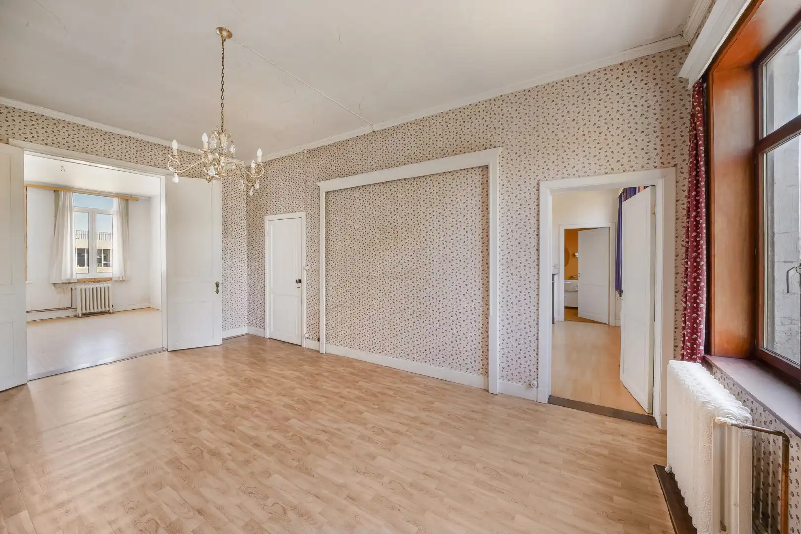 Uniek herenhuis in het centrum van Oudenburg foto 18