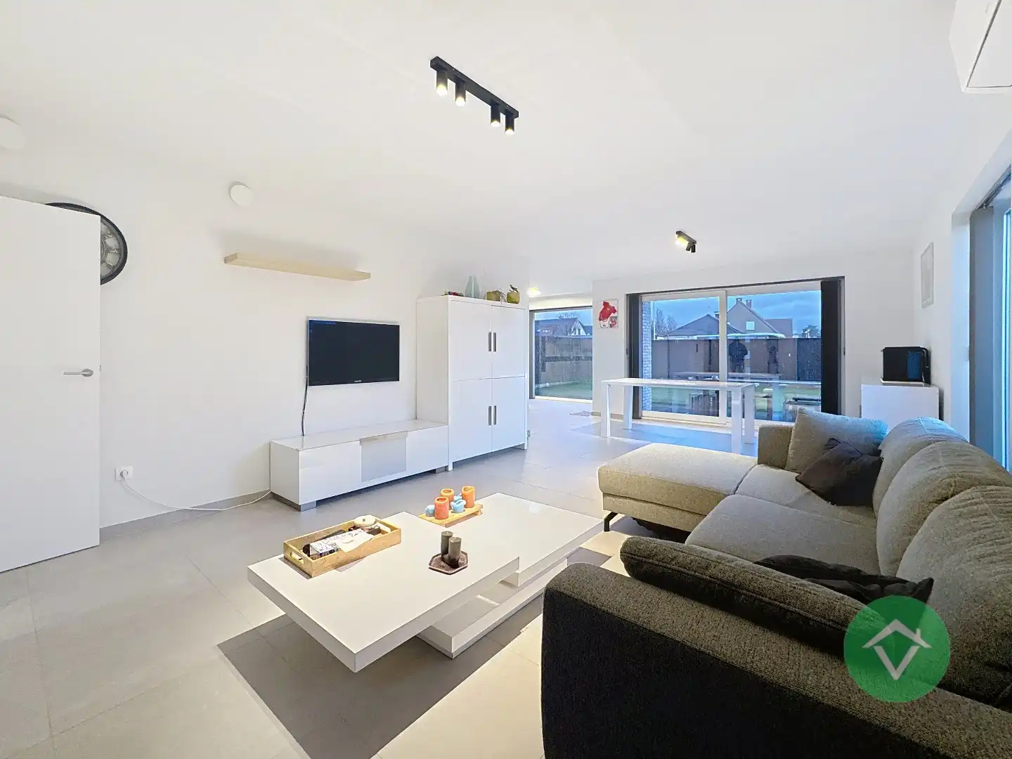 Recent halfopen nieuwbouwwoning te Koekelare. foto 4