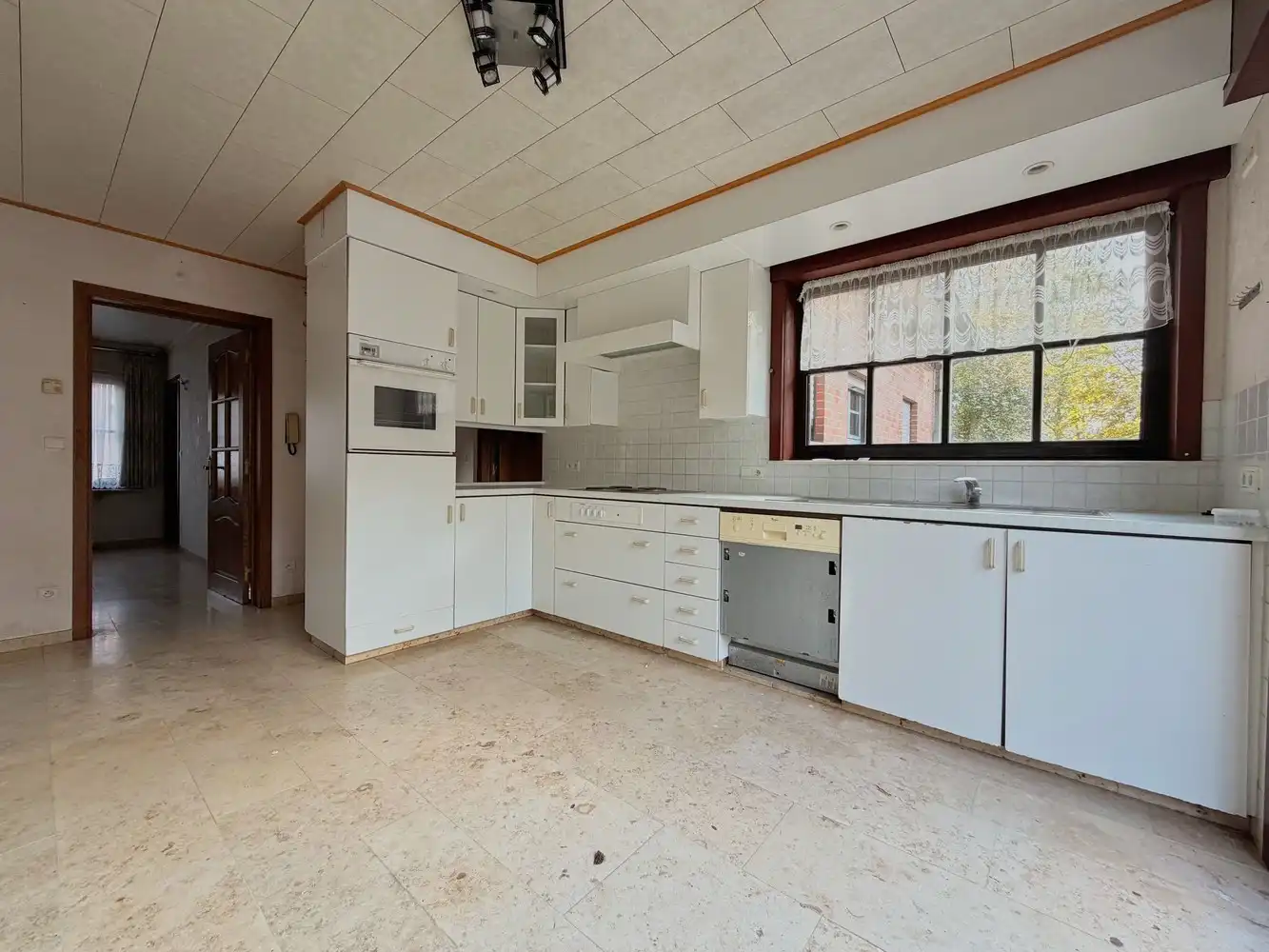 Unieke eigendom met bijgebouw op perceel van 2737 m² foto 13