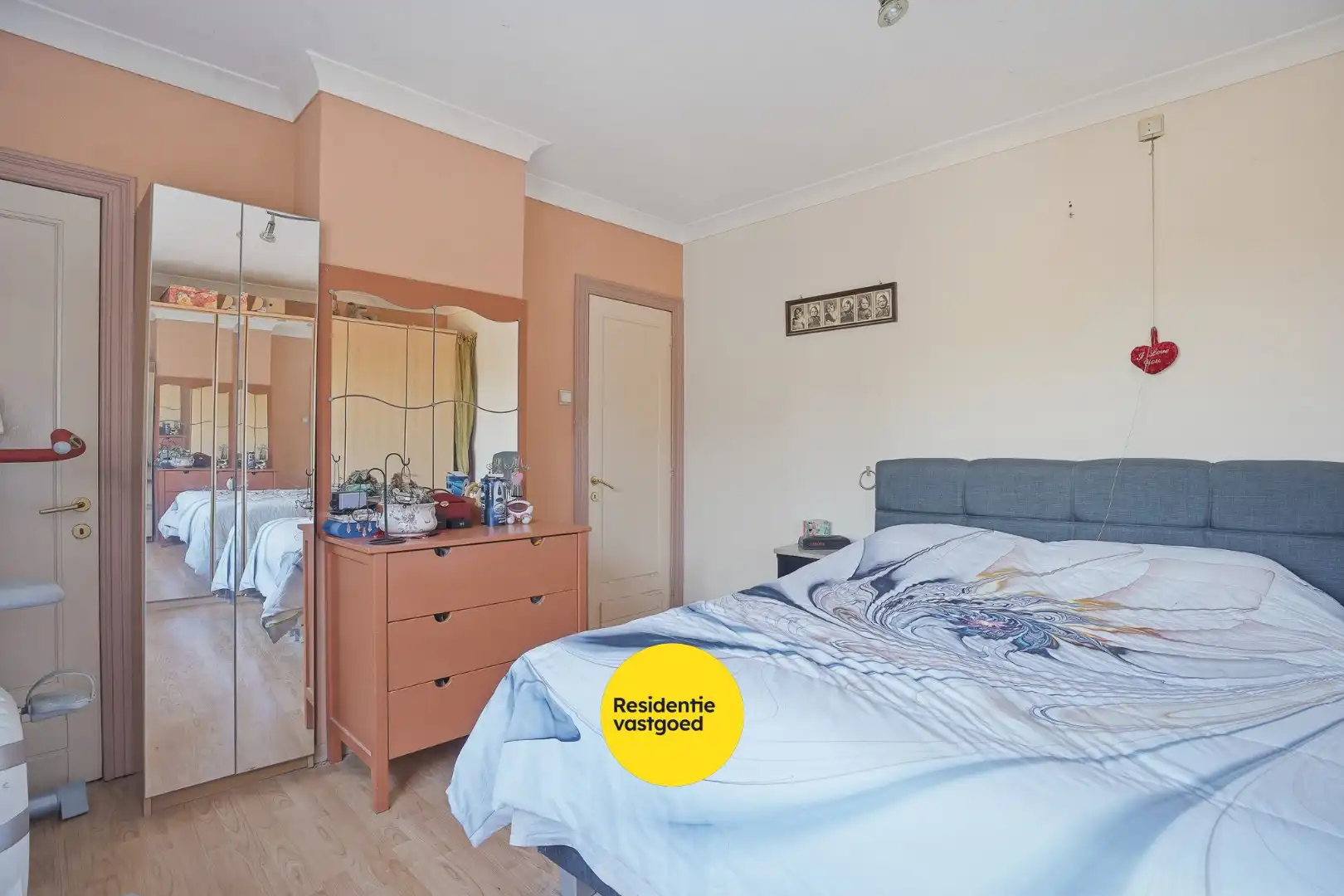 Goed onderhouden rijwoning nabij de Groene Kouter in Zwevegem foto 10