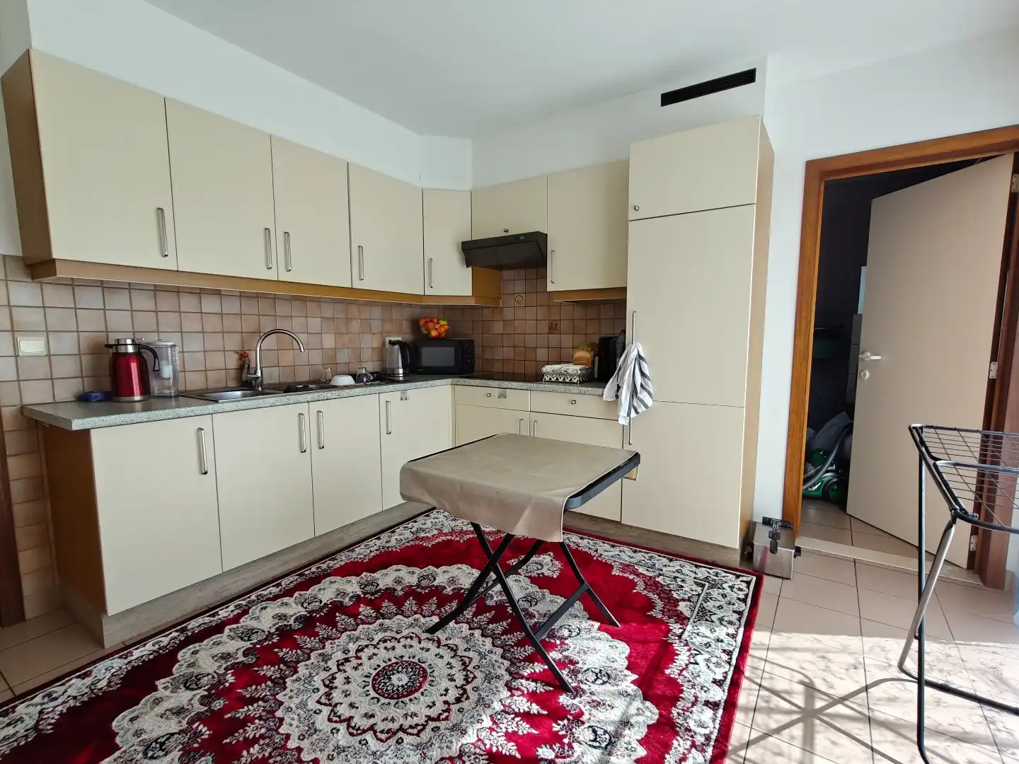 Gelijkvloers appartement met twee slaapkamers en autostaanplaats in Lokeren foto 3