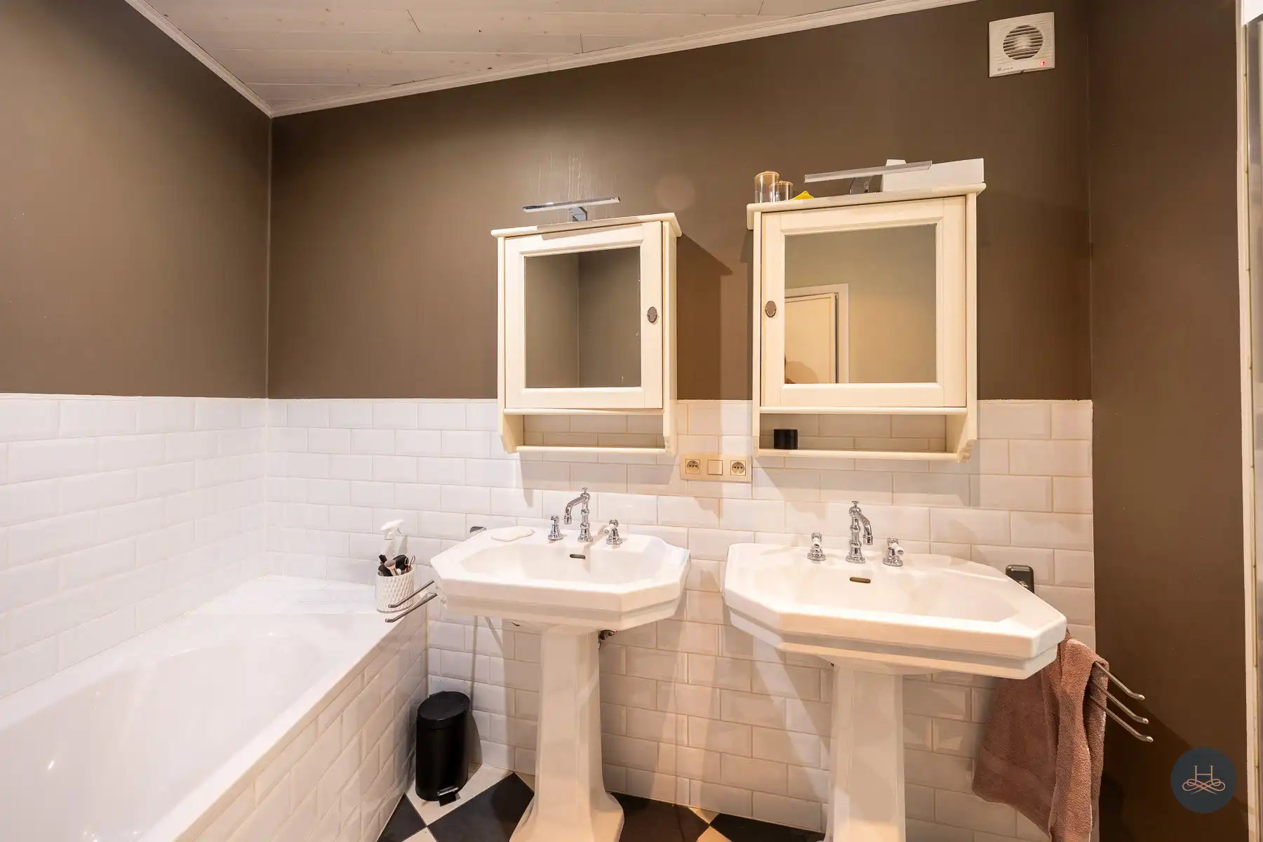 Leuke en ruime woning in centrum Tremelo foto 20