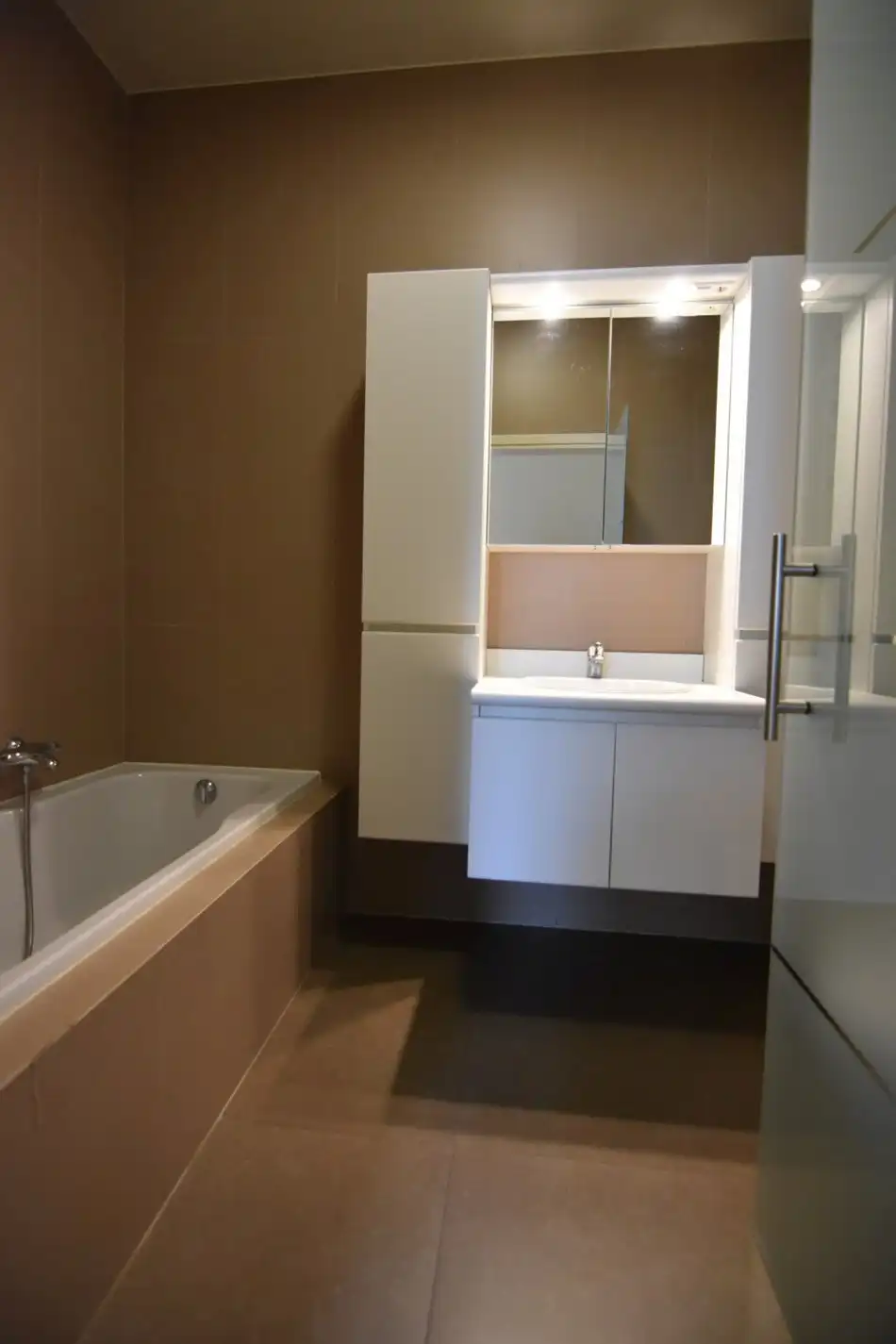 Luxe hoekappartement aan stadspark foto 13