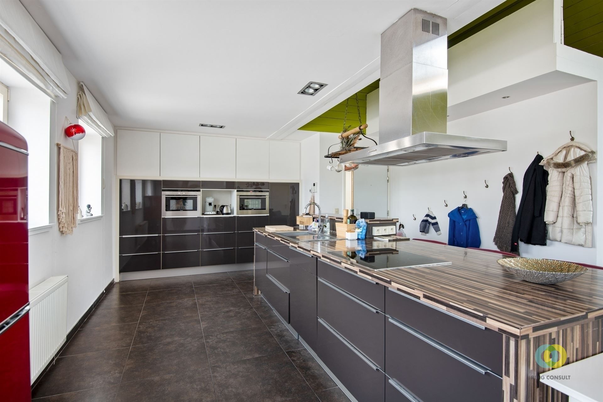 Penthouse met ruim terras en mogelijkheid aankoop garage foto 2