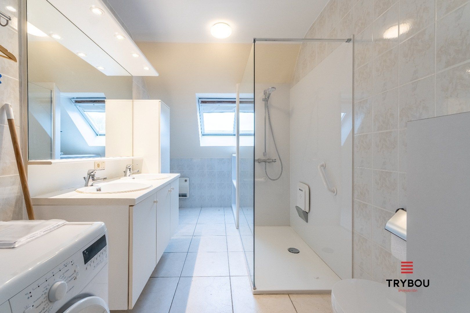 Duplex-appartement met 2 slaapkamers op de Markt van Houthulst  foto 14