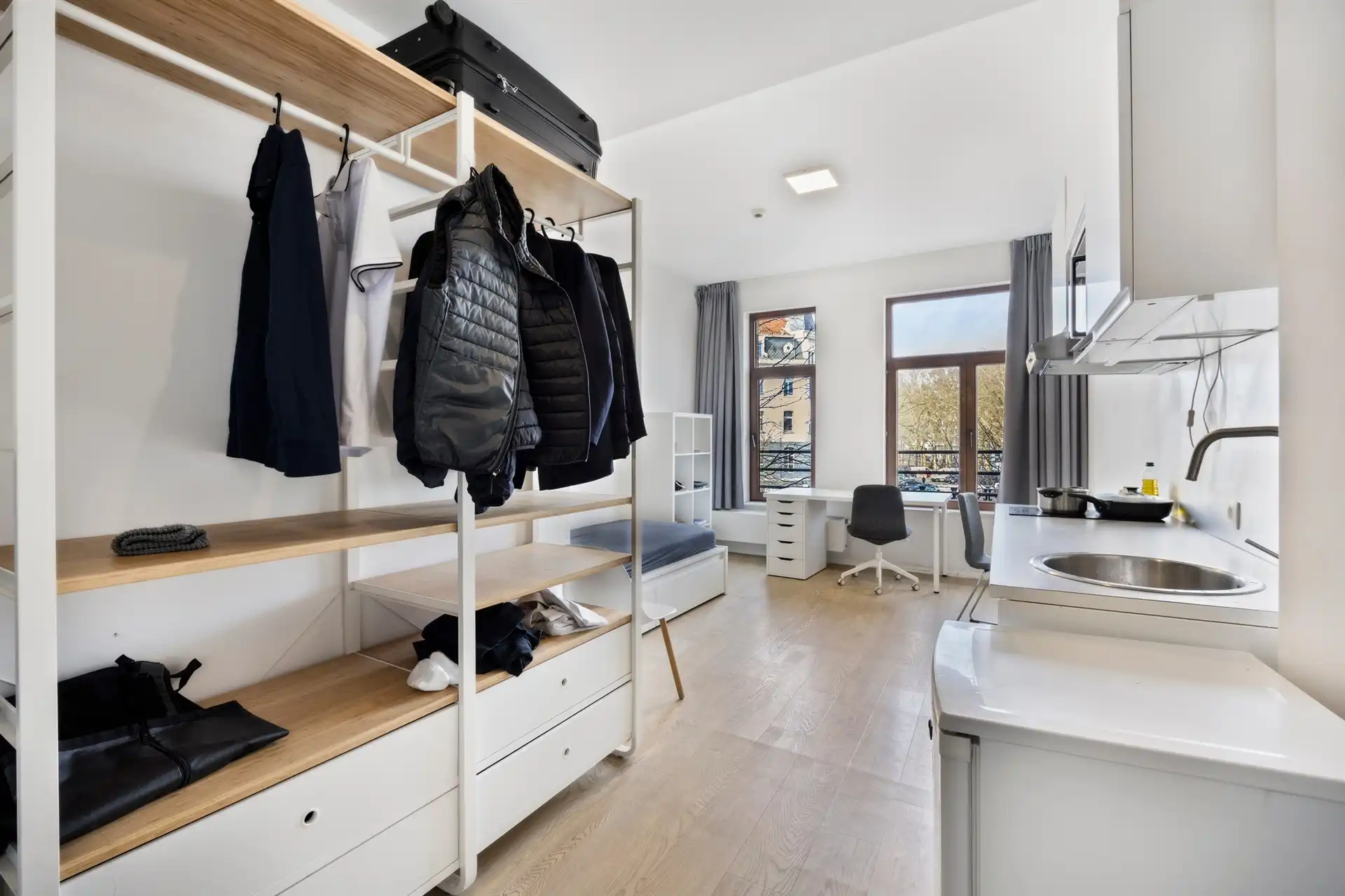 Flat te koop op uitstekende locatie. foto 2