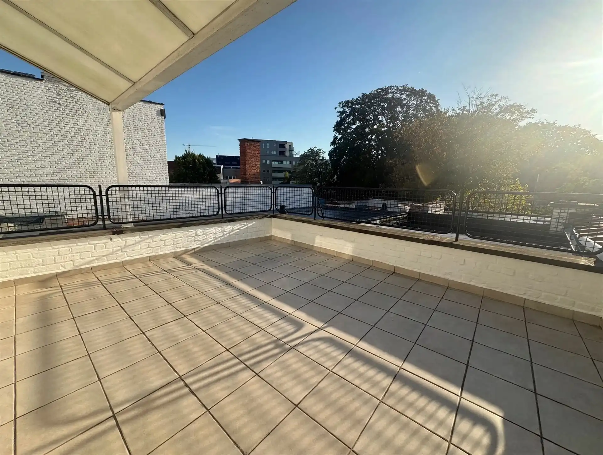 Prachtig gerenoveerde woning op toplocatie aan het Keizersplein in Aalst foto 8