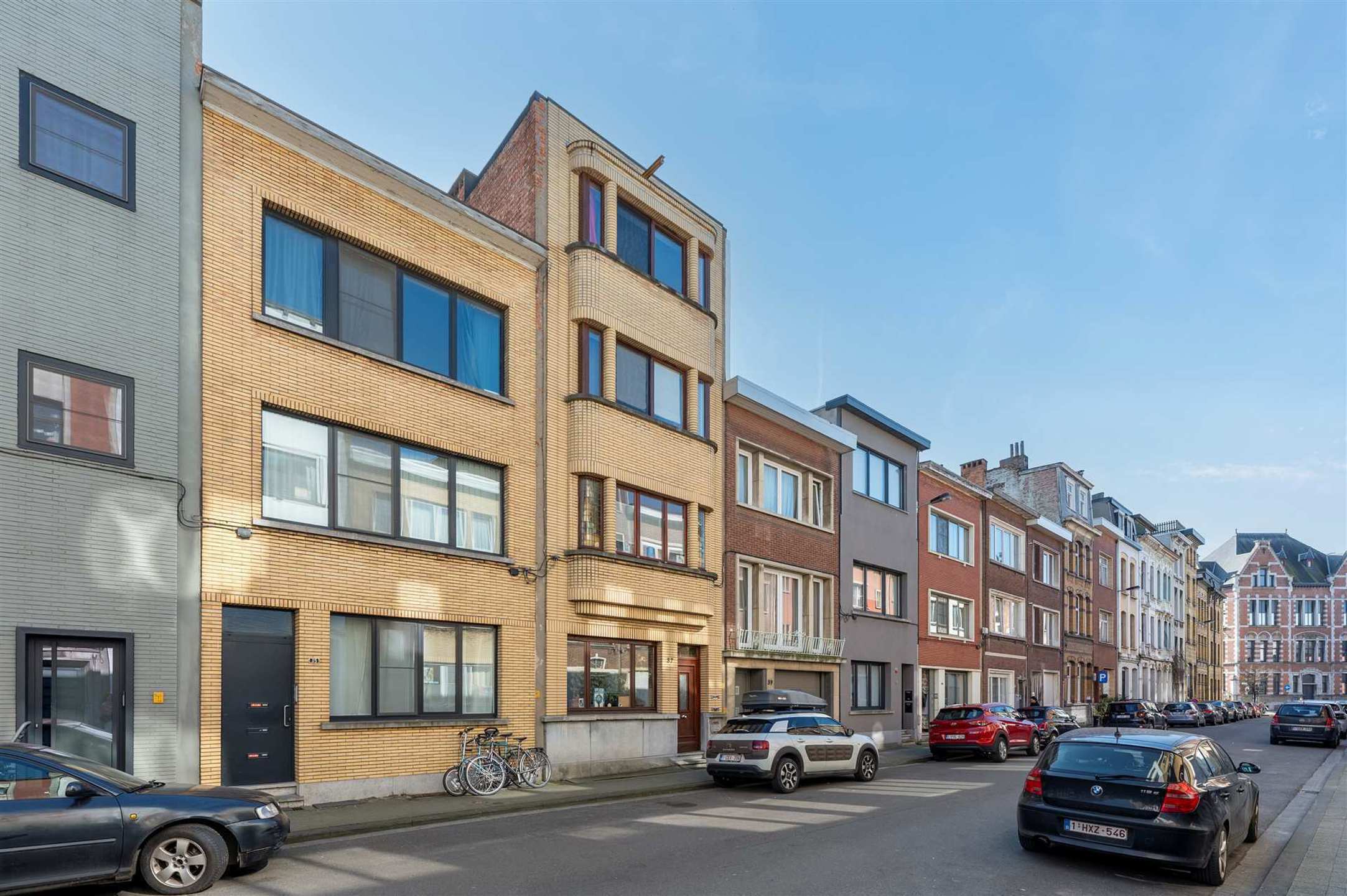 Veel licht & rustige ligging op hoogste verdiep foto 10