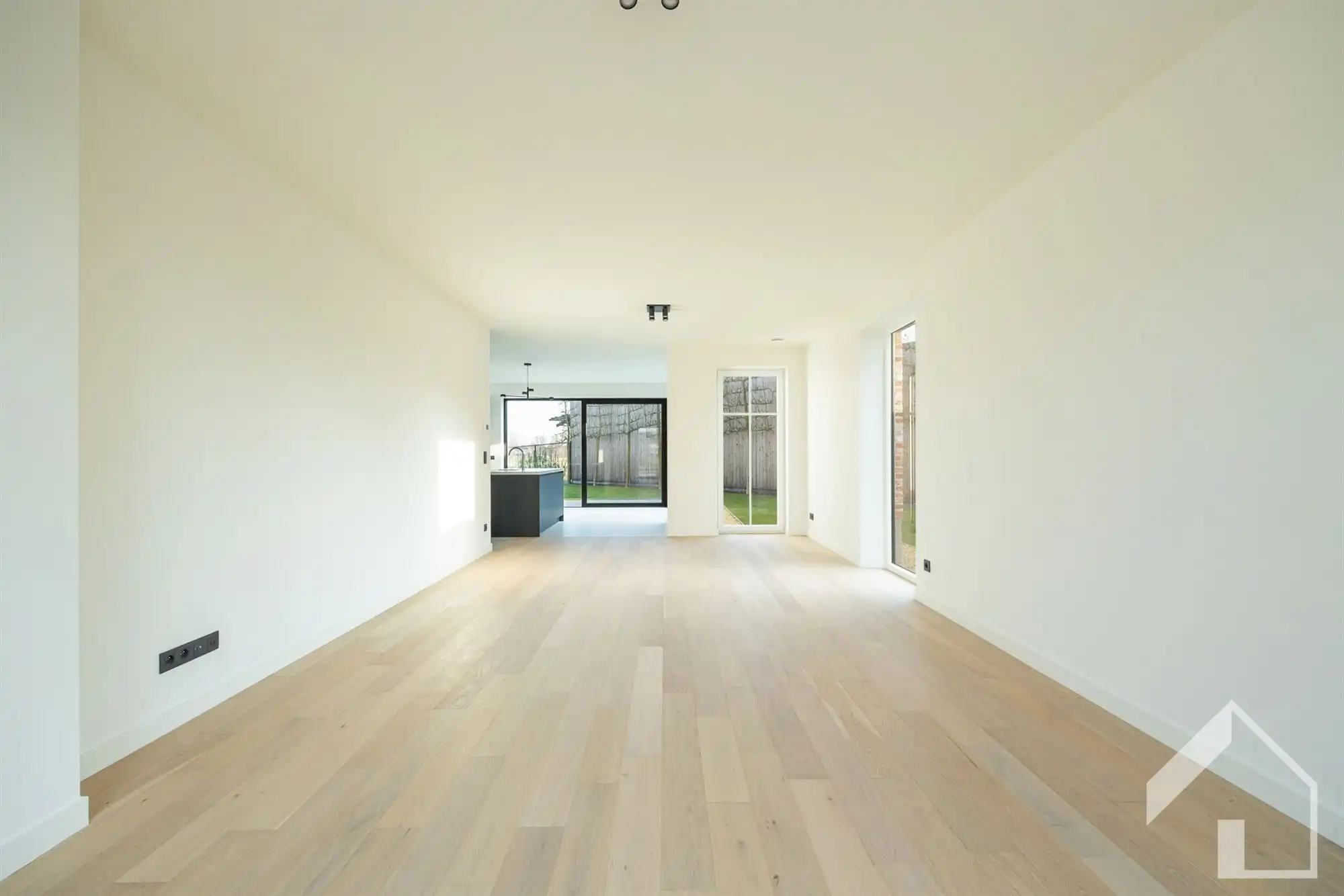 Prachtige nieuwbouwwoning (BEN) voorzien van alle comfort foto 4