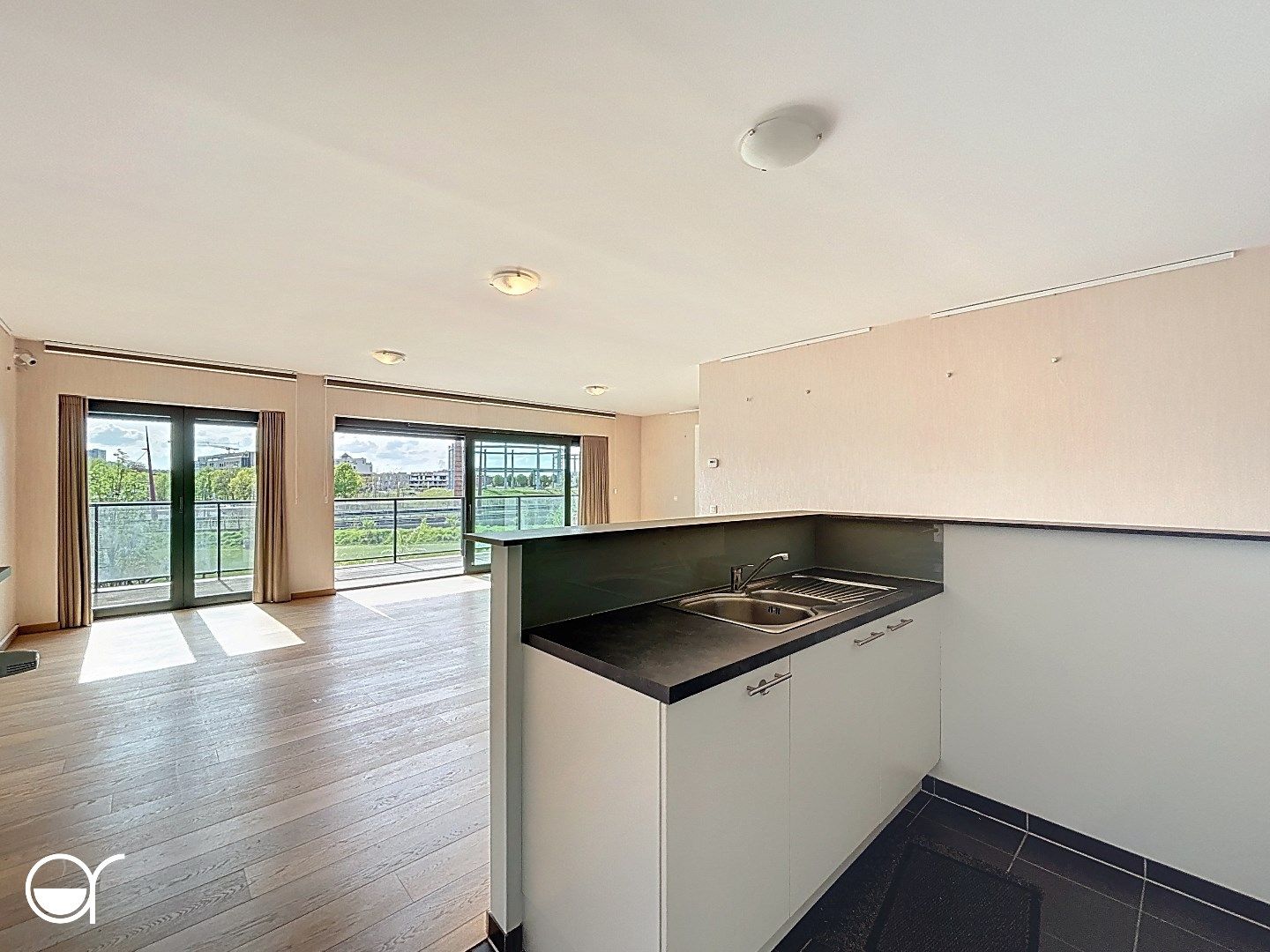 Prachtig appartement met 3 slaapkamers en groot terras met zicht op het Blaisantpark foto 12