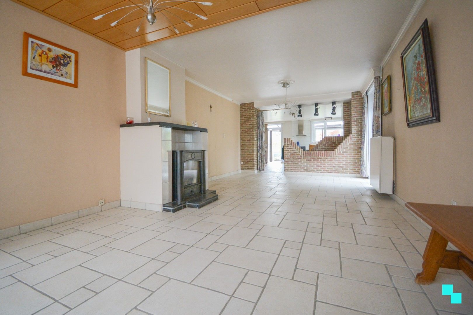 Verrassend ruime HOB met praktijk te Sint-Henricus foto 4