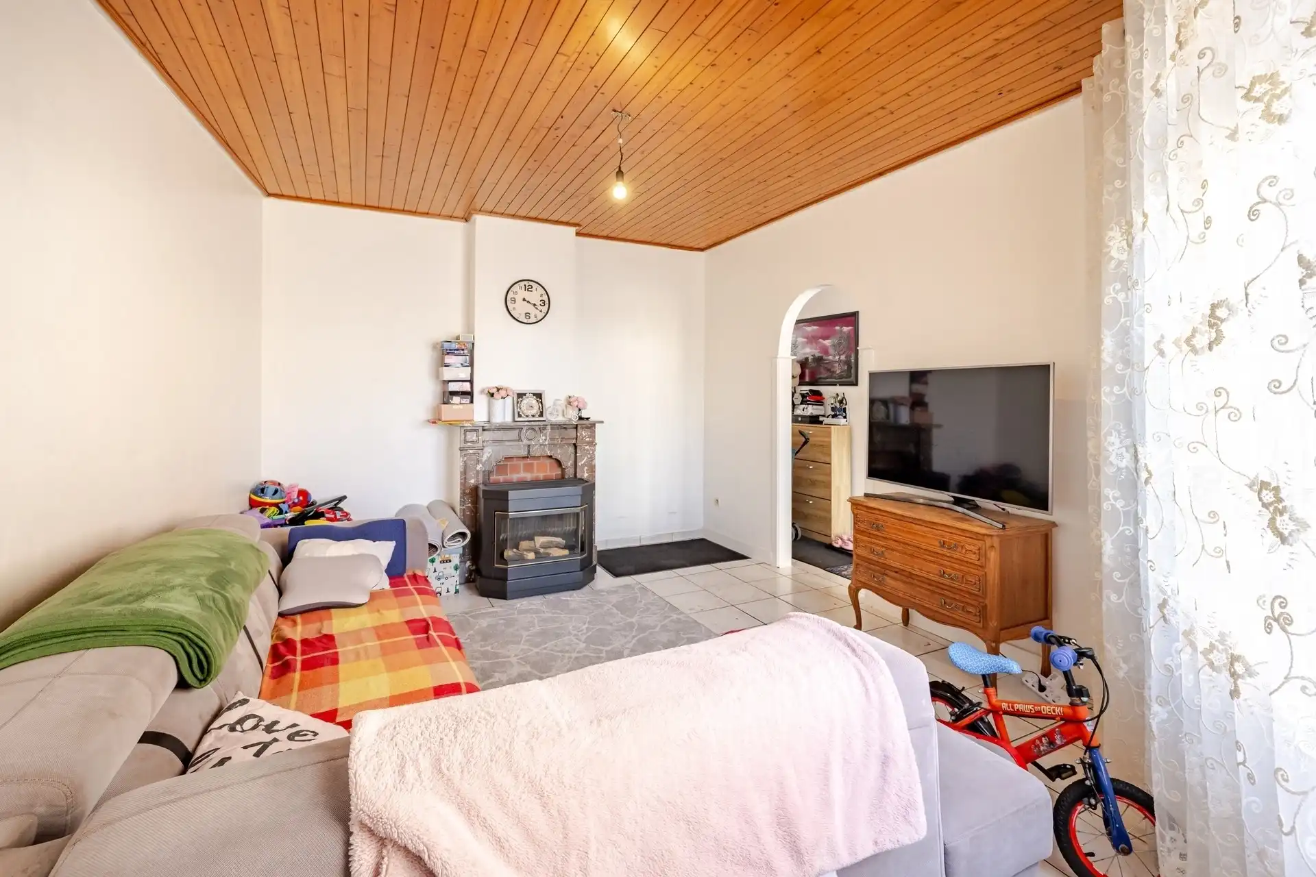 Interessante rijwoning met 2 slaapkamers in centrum Wetteren foto 5