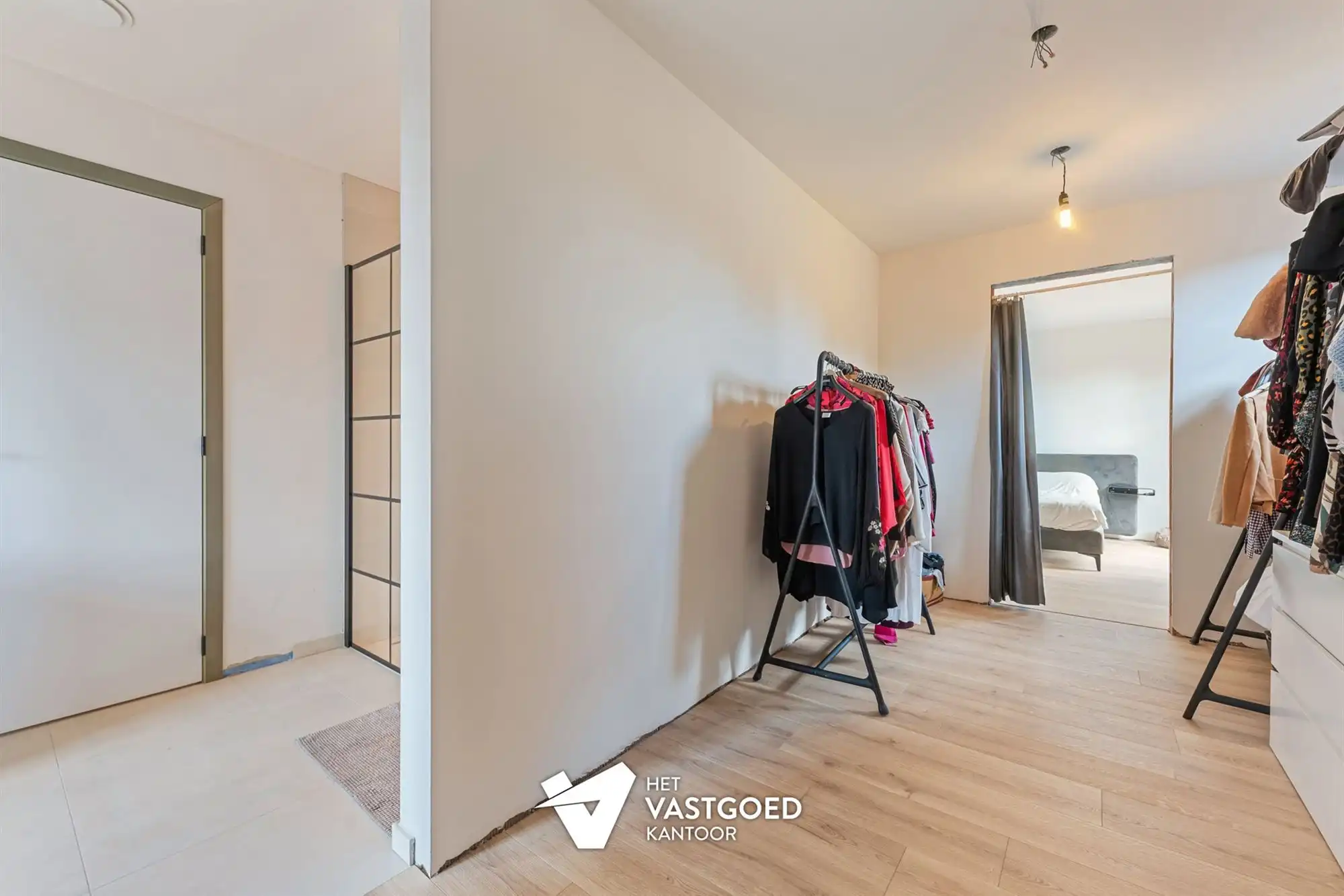 ZEER RUIME NIEUWBOUWWONING UITERST RUSTIG GELEGEN OP EEN PERCEEL VAN 1628M² TE OOSTHAM foto 19