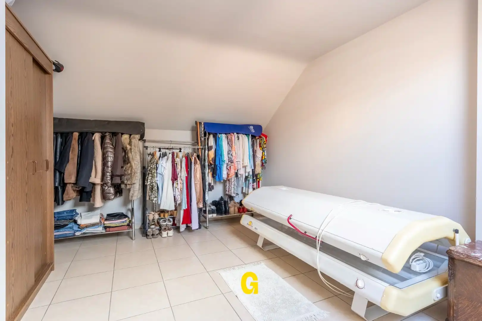 Netjes verzorgd duplex appartement met drie slaapkamers en standplaats op wandelafstand van de markt foto 25