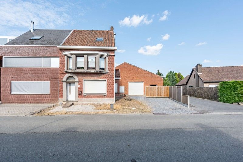 Hoofdfoto van de publicatie: Woning met magazijn en 3 slaapkamers te koop in Waregem!