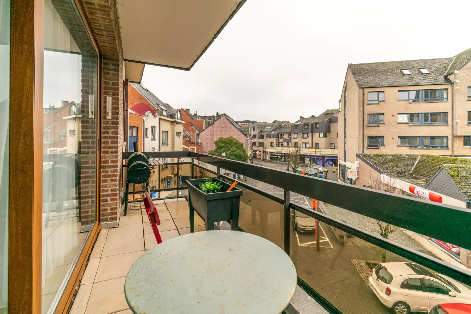 RUIM, INSTAPKLAAR APP MET 5SLP + 3BDK & TERRASSEN! foto 9